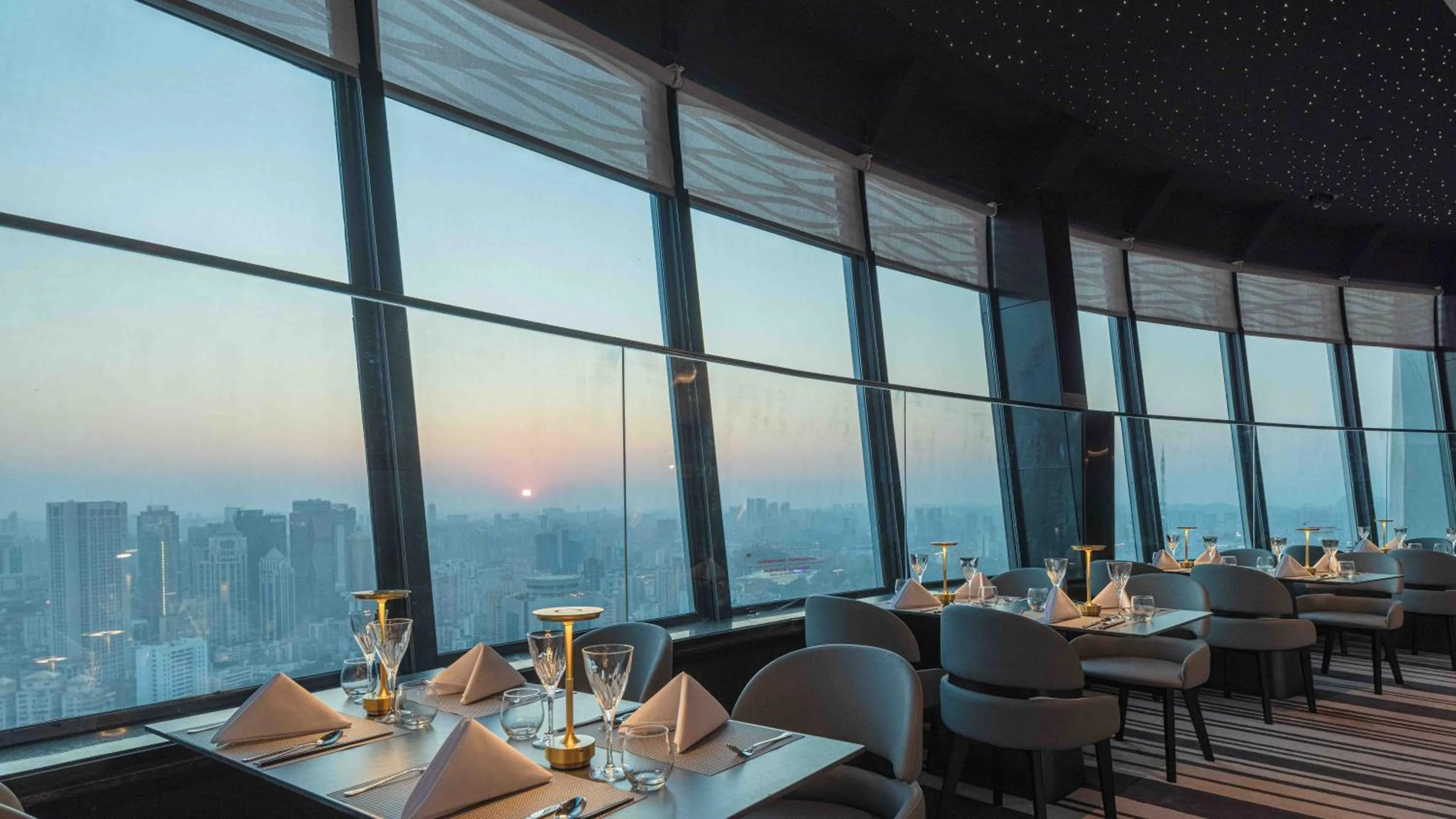 Restaurant/places to eat in Asia International Hotel Guangdong