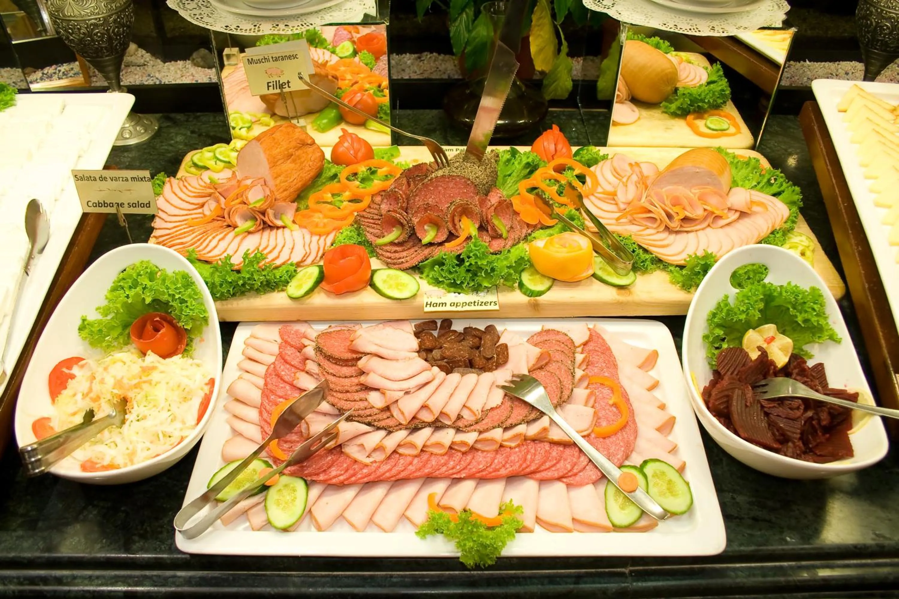 Food and drinks in Phoenicia Grand Hotel