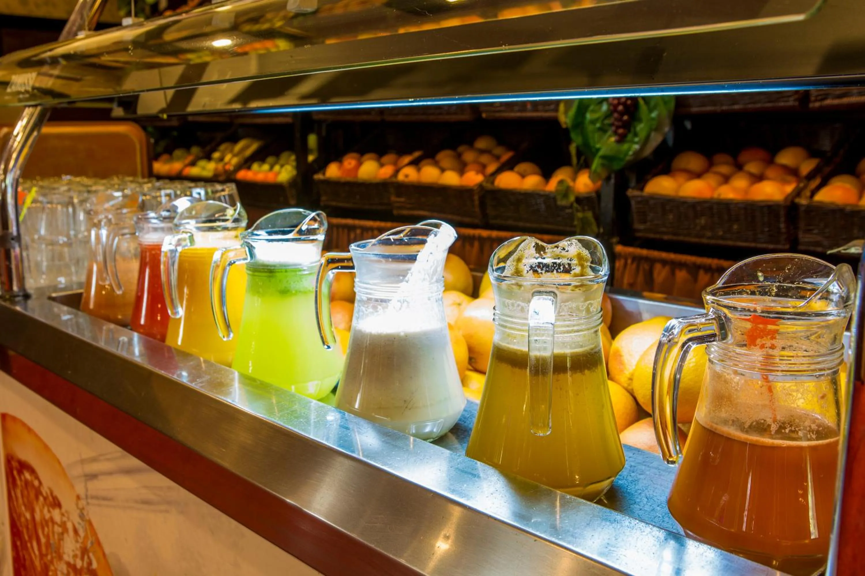 Restaurant/places to eat in Phoenicia Grand Hotel