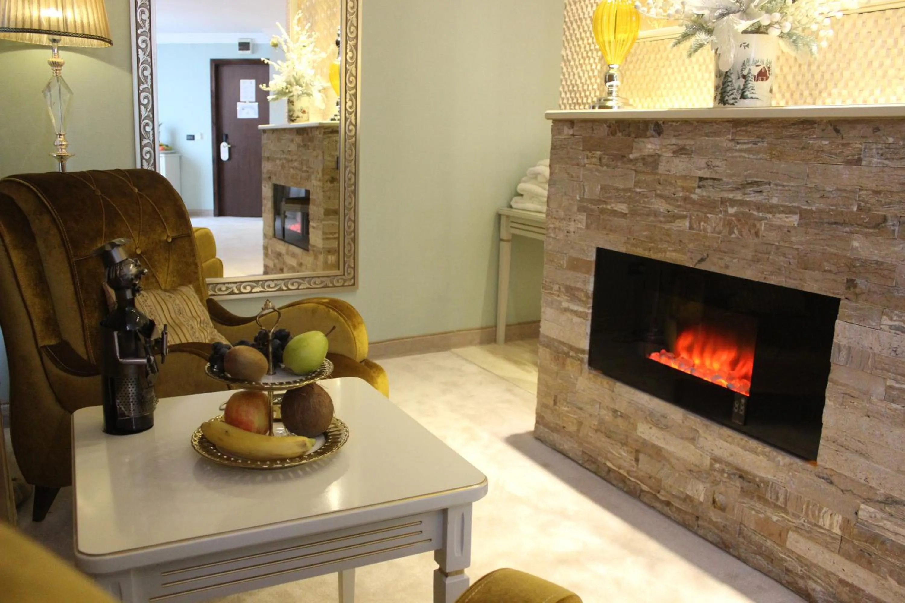 Shower in Phoenicia Grand Hotel