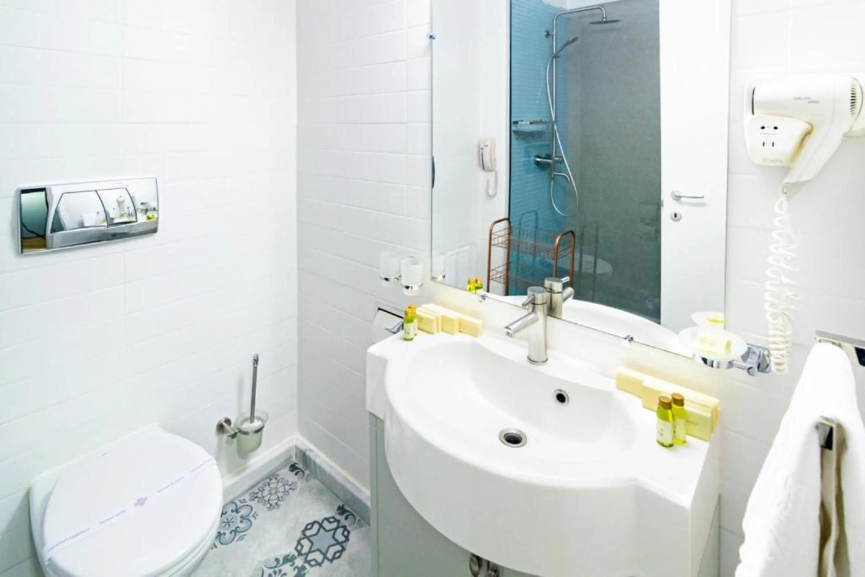 Bathroom in Phoenicia Grand Hotel