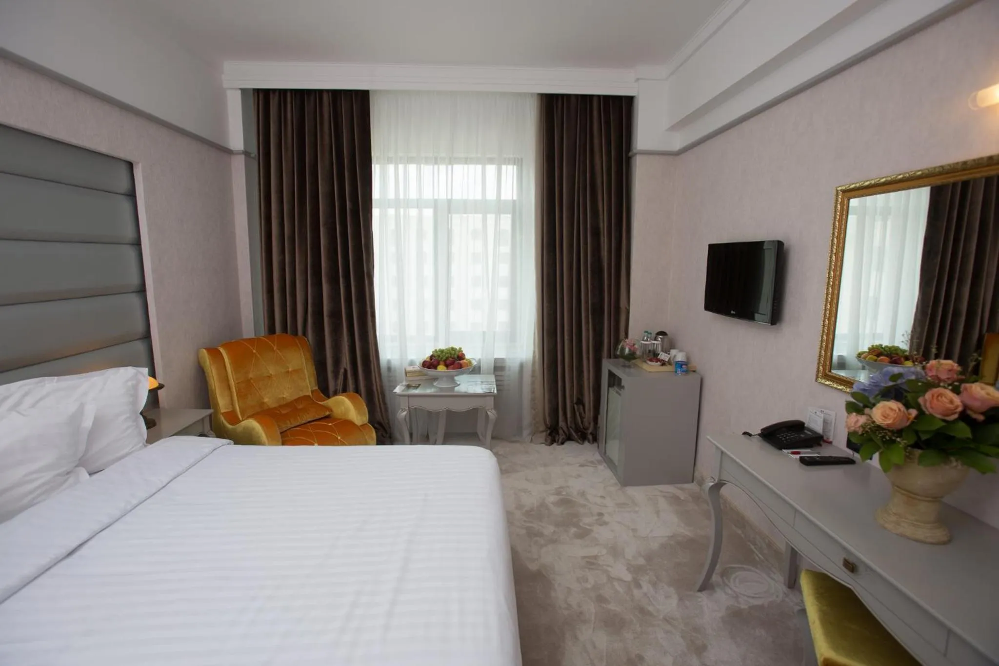 Bed in Phoenicia Grand Hotel