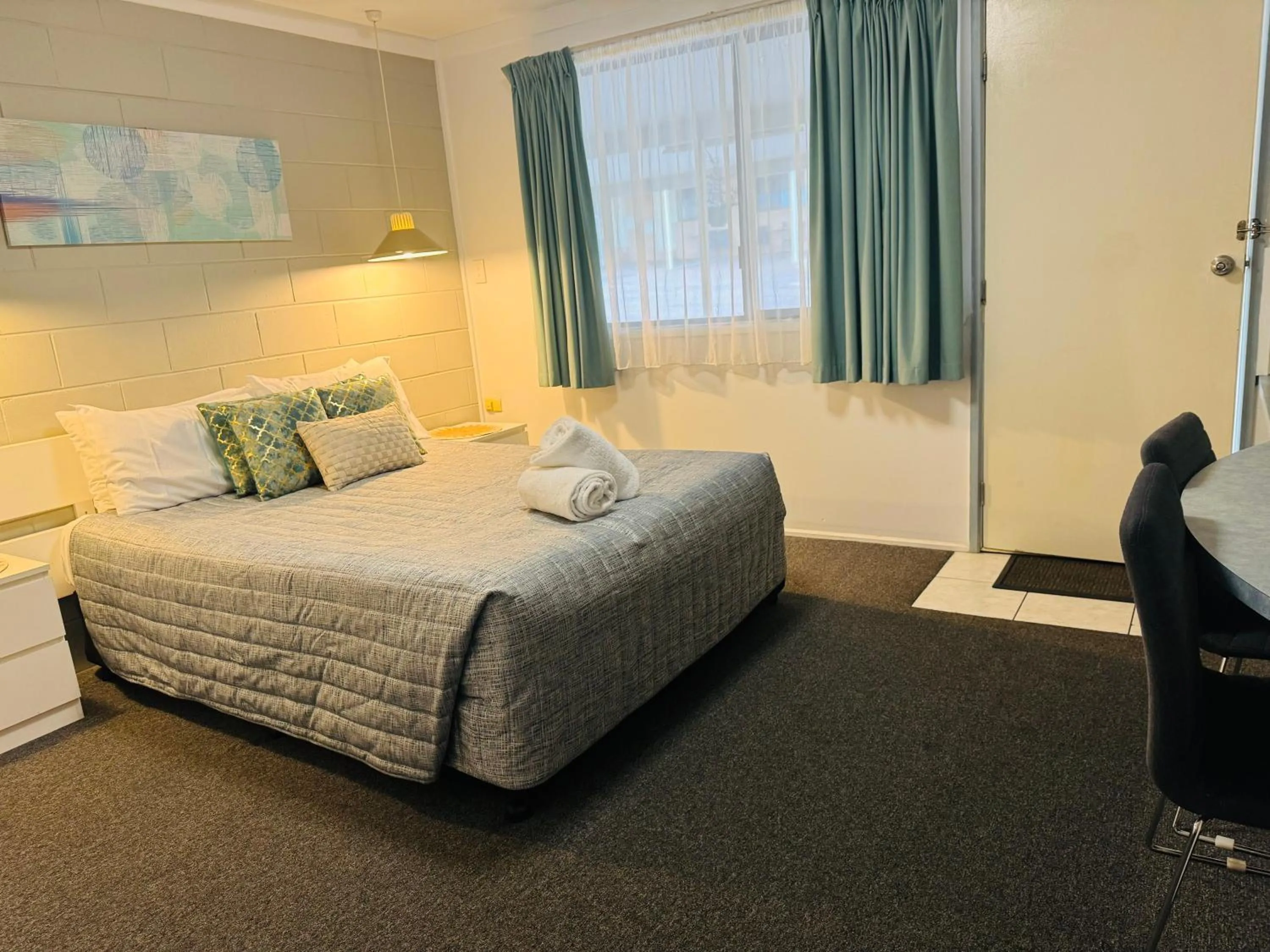 Bed in Hatton Vale Motel