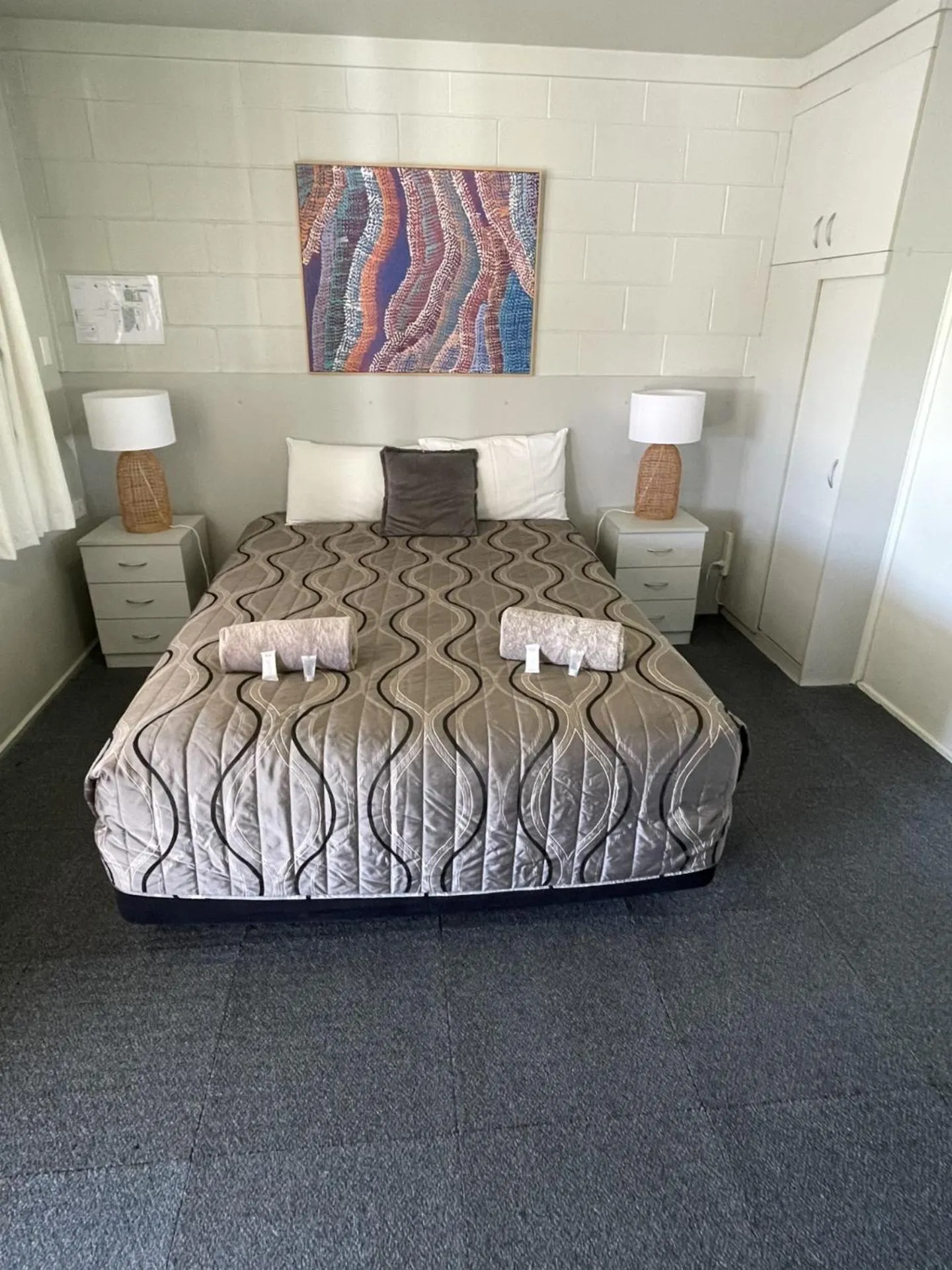 Bed in Hatton Vale Motel