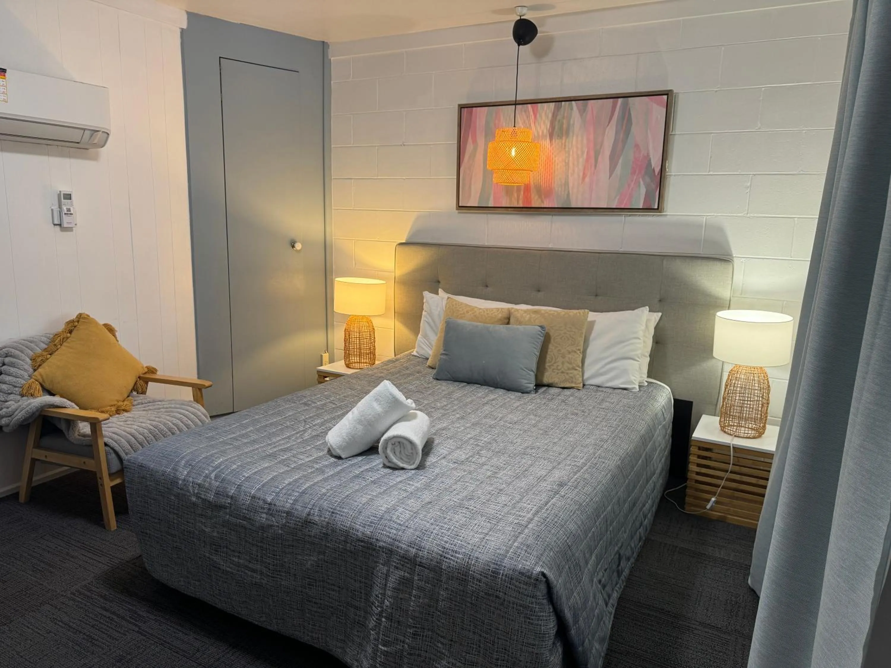 Bed in Hatton Vale Motel