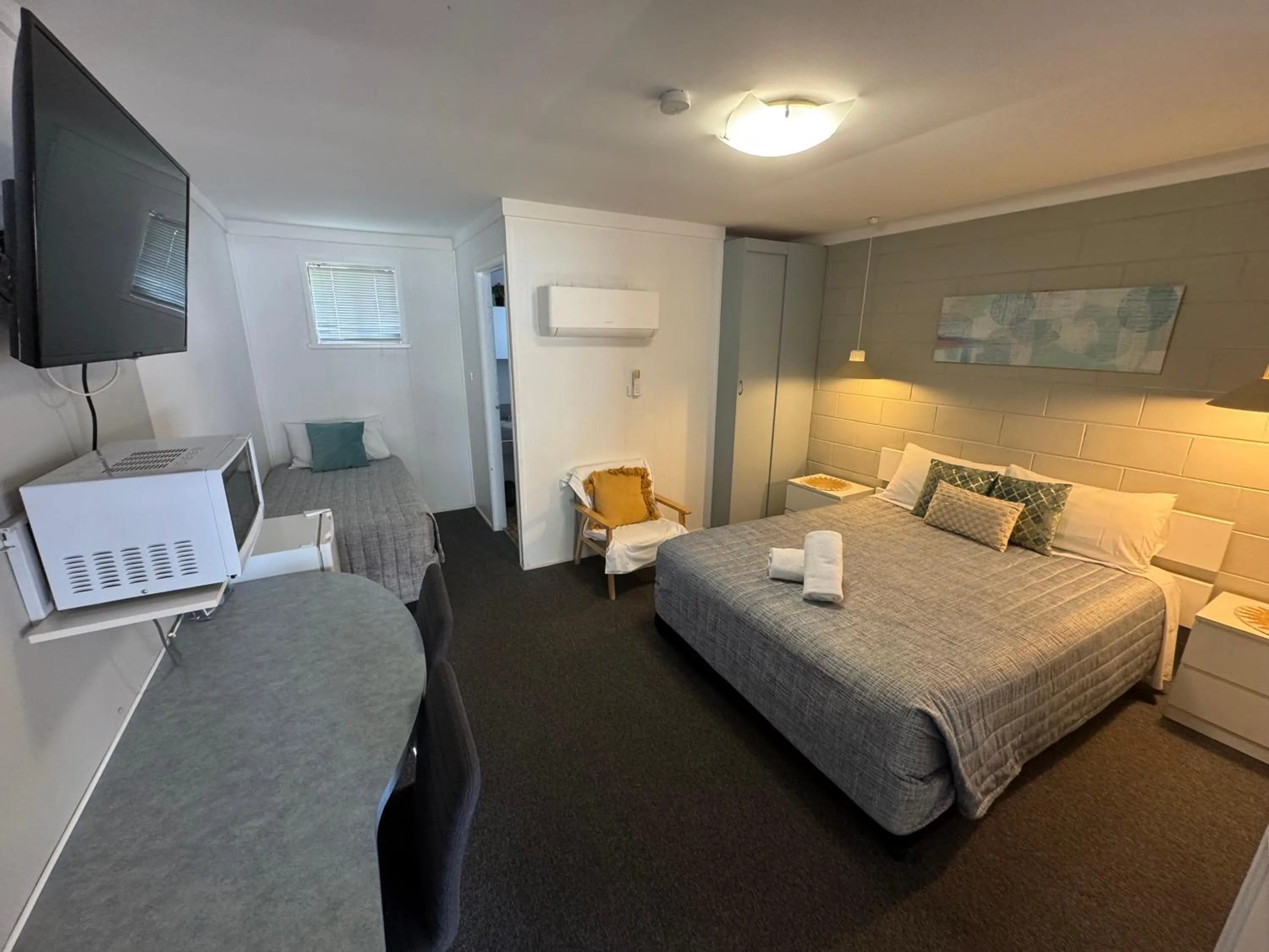 Bed in Hatton Vale Motel