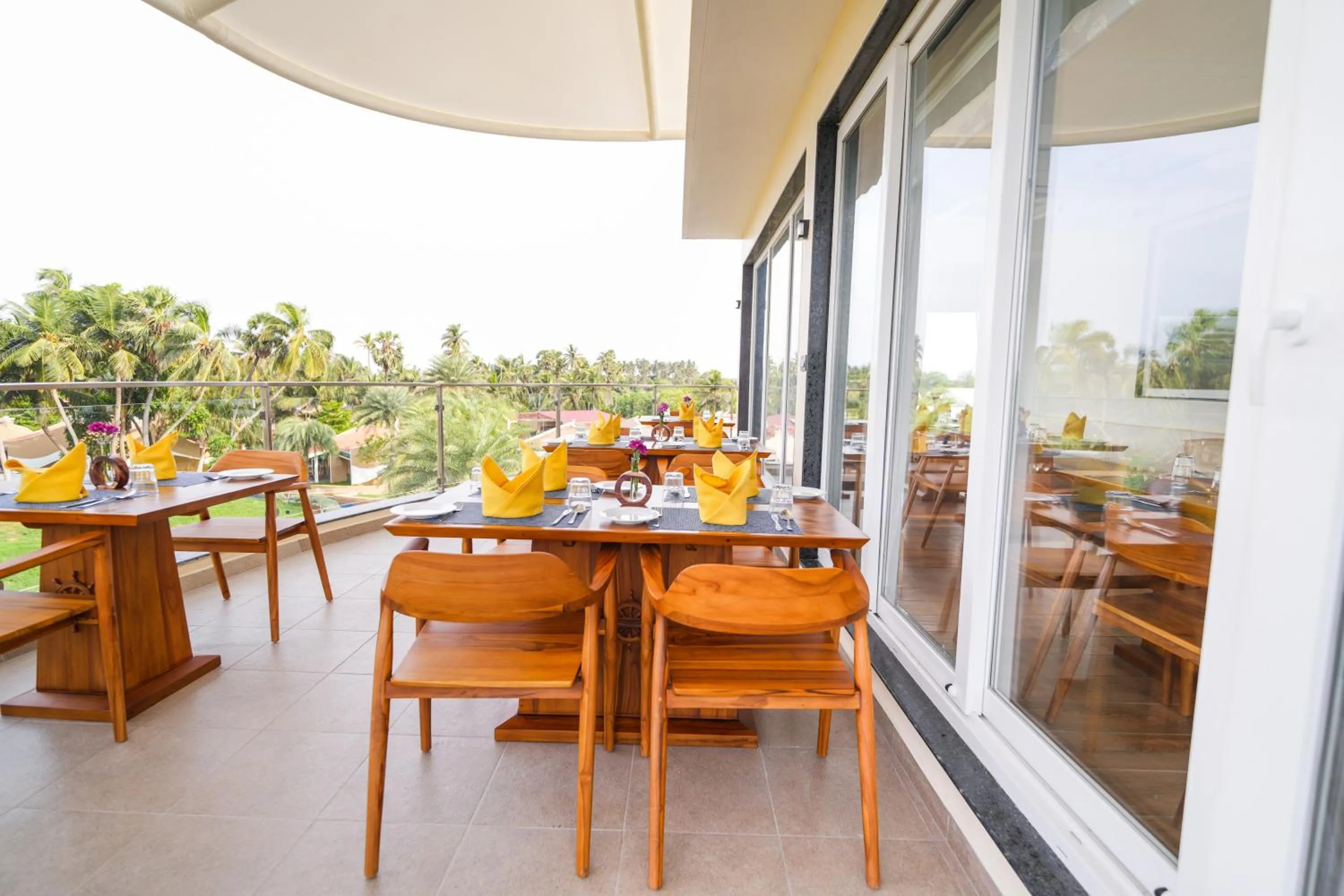 Lounge or bar in MGM Beach Resorts East Coast Road