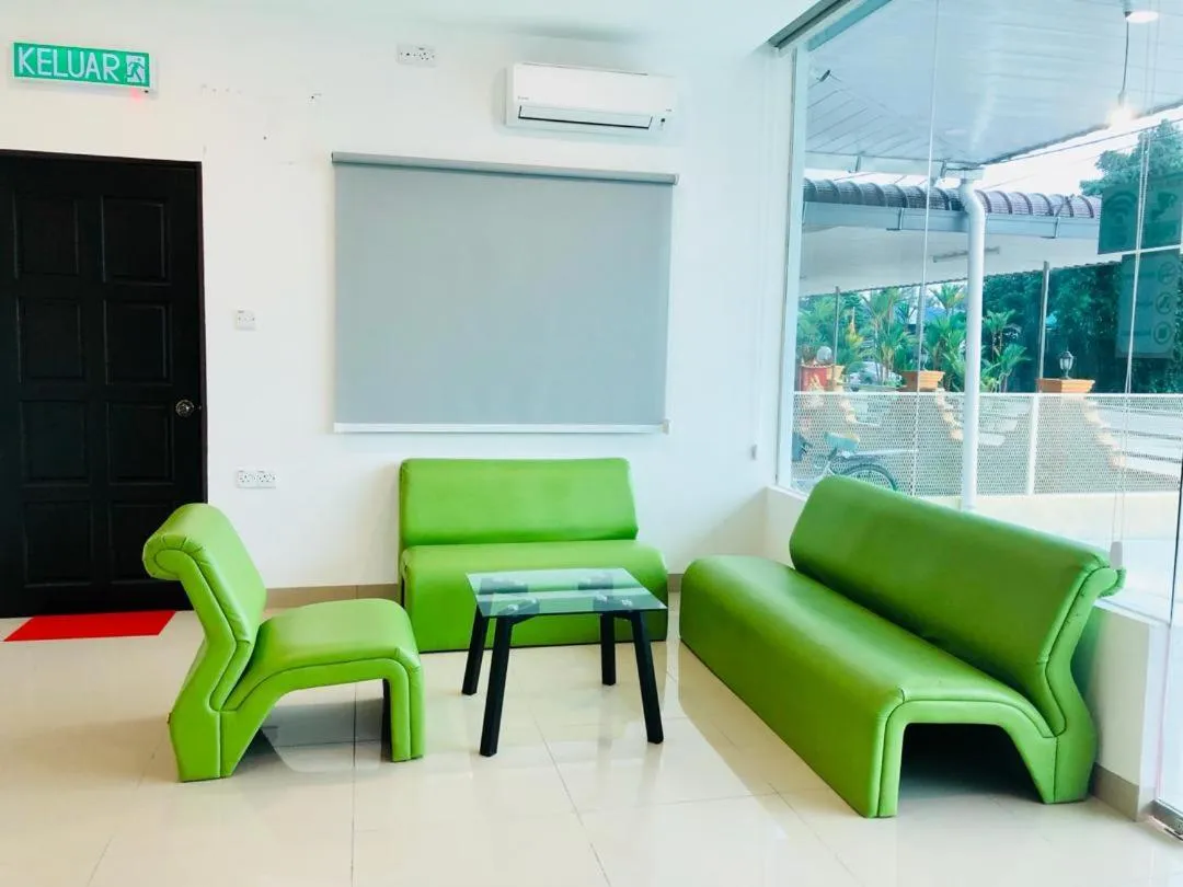 LunaStay (Shared Common Area)