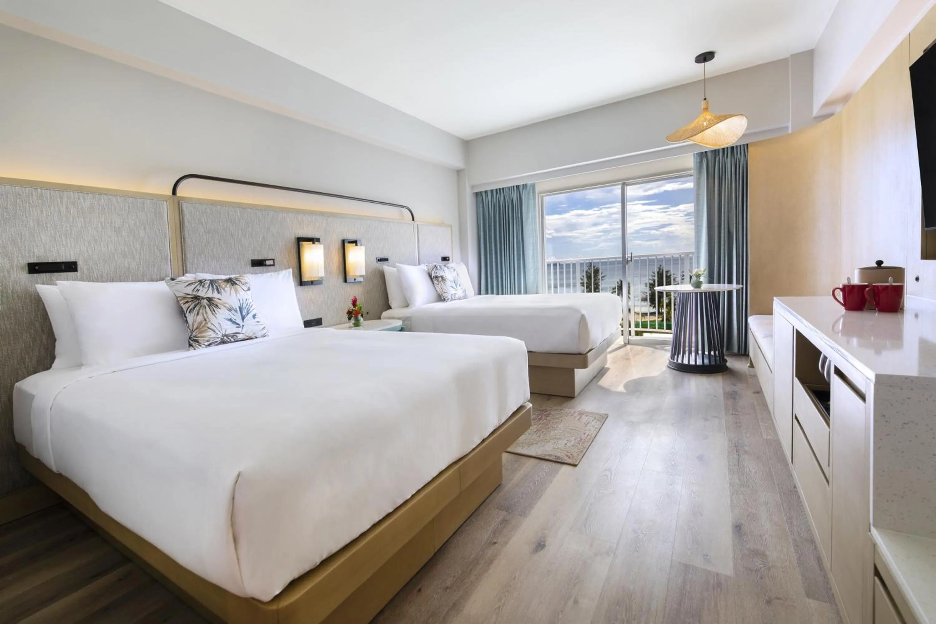 Photo of the whole room, Bed in Crowne Plaza Resort Saipan