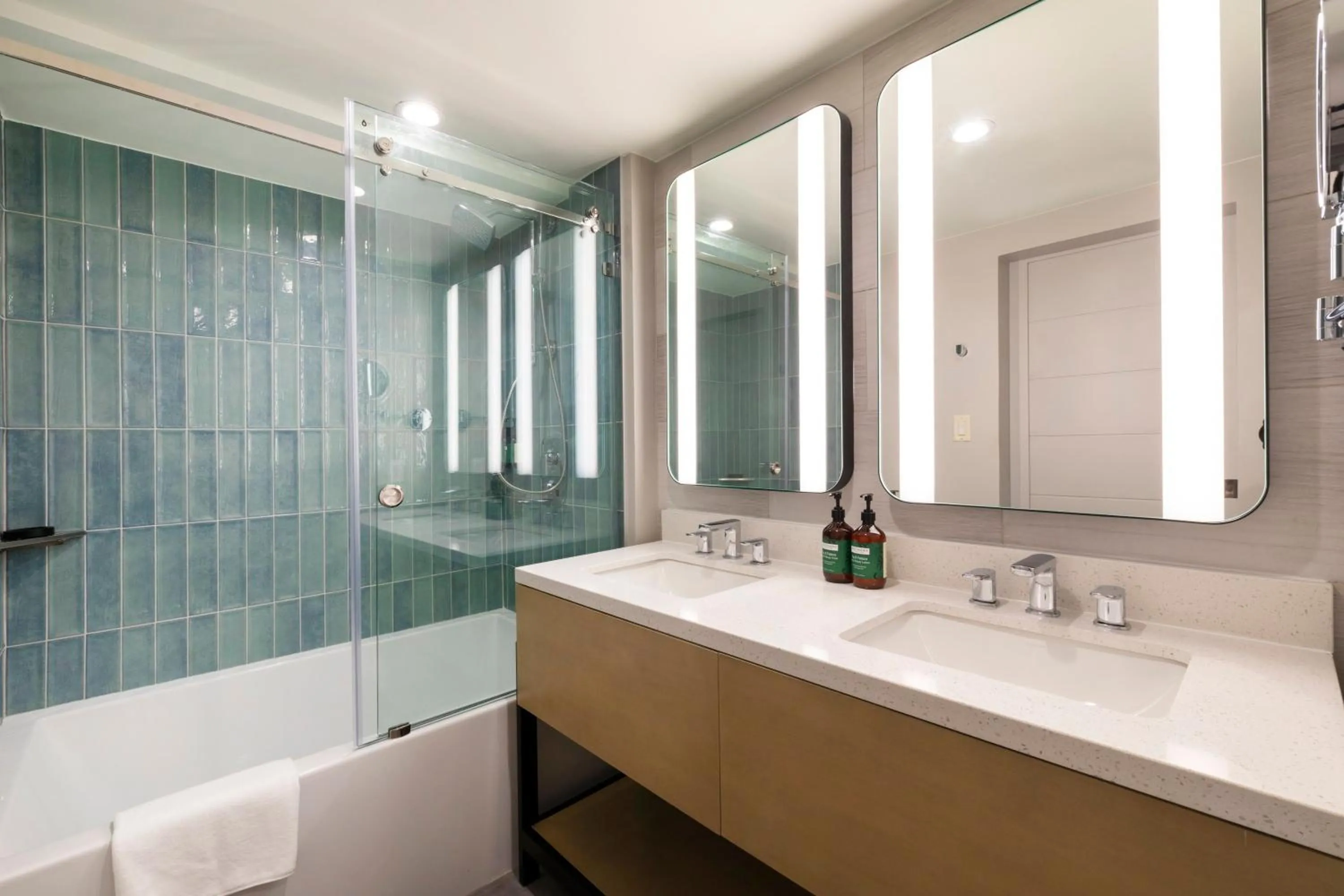 Bathroom in Crowne Plaza Resort Saipan