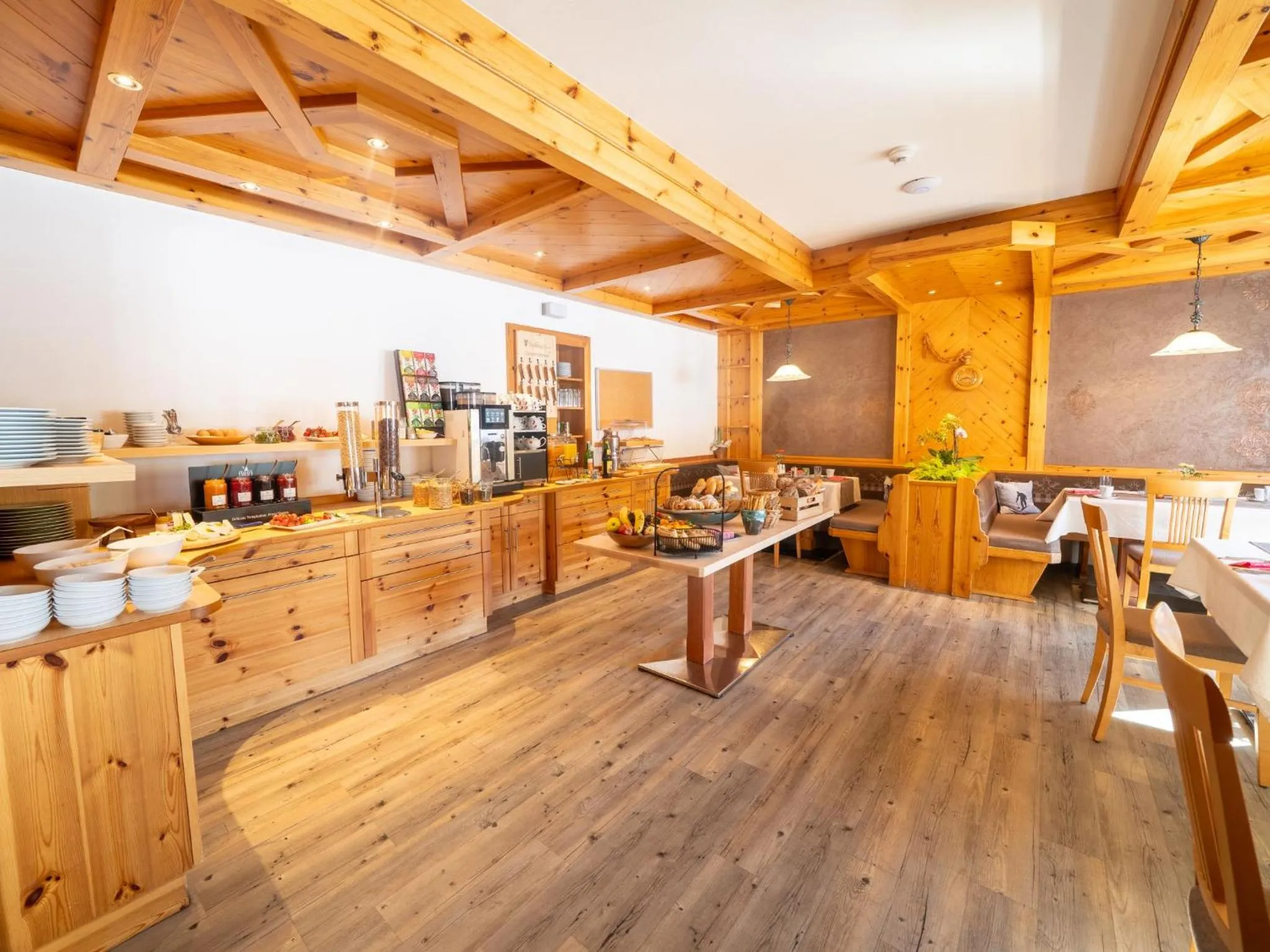 Buffet breakfast in Familienhotel Unterreith