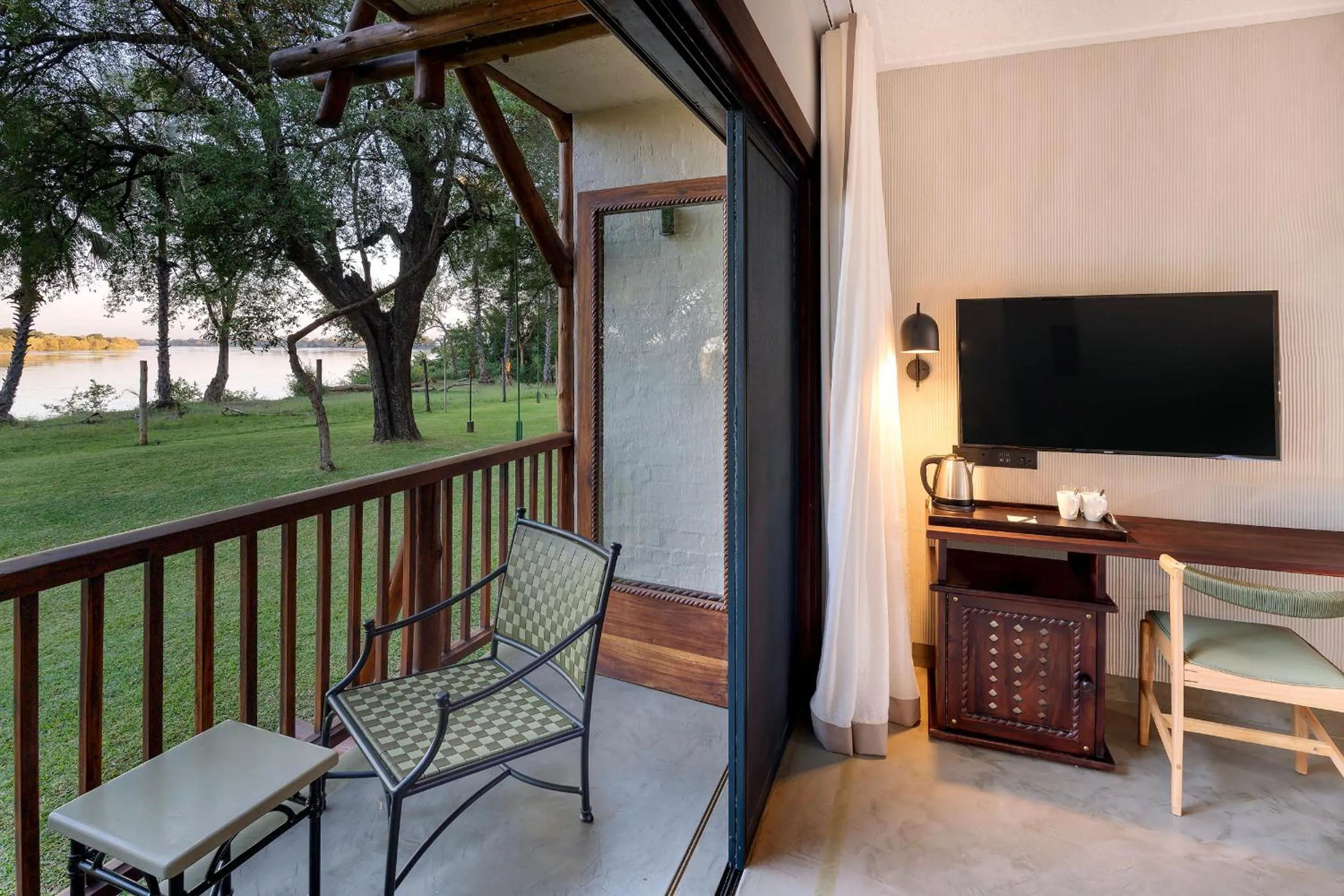 Day in The David Livingstone Safari Lodge & Spa