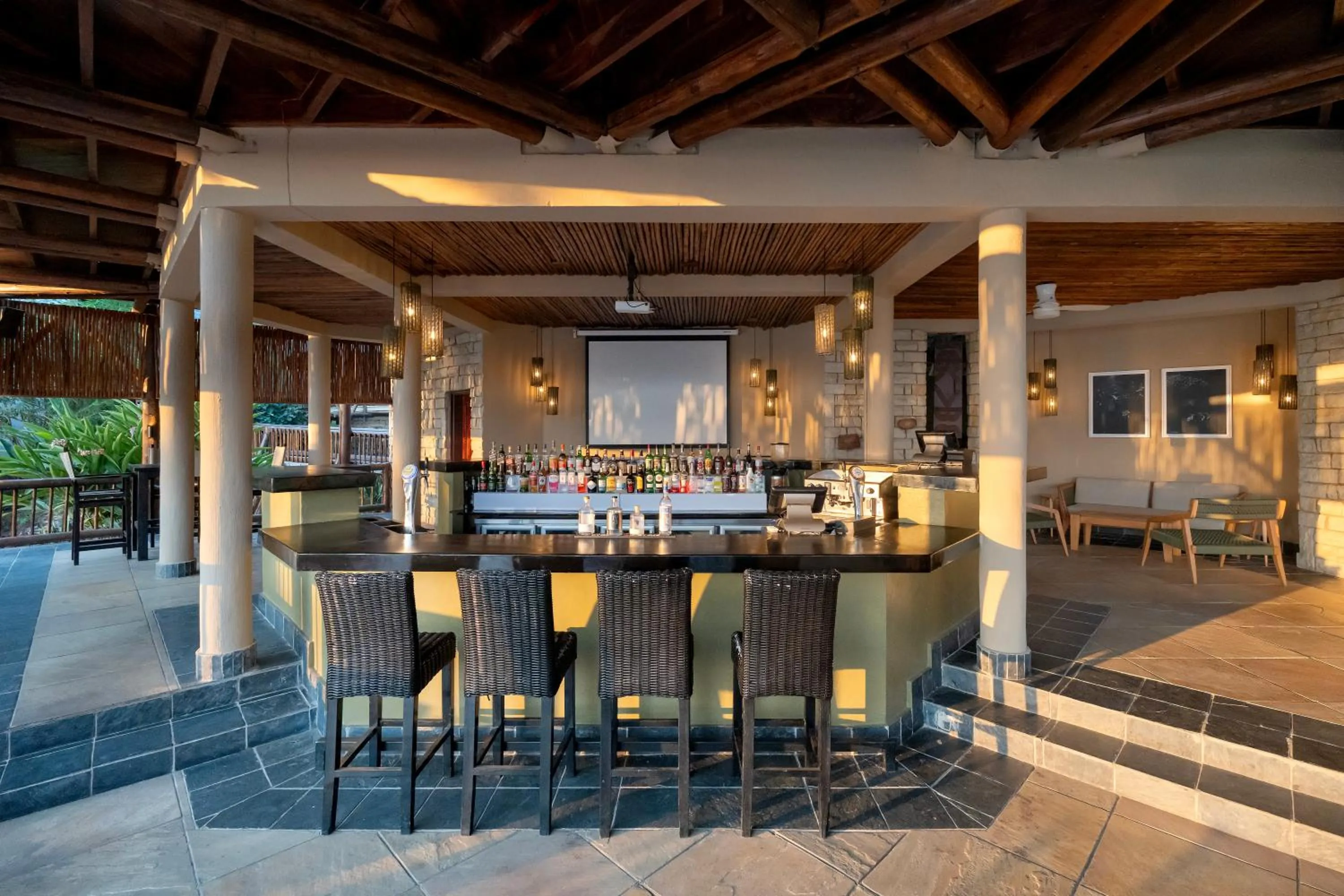 Lounge or bar in The David Livingstone Safari Lodge & Spa