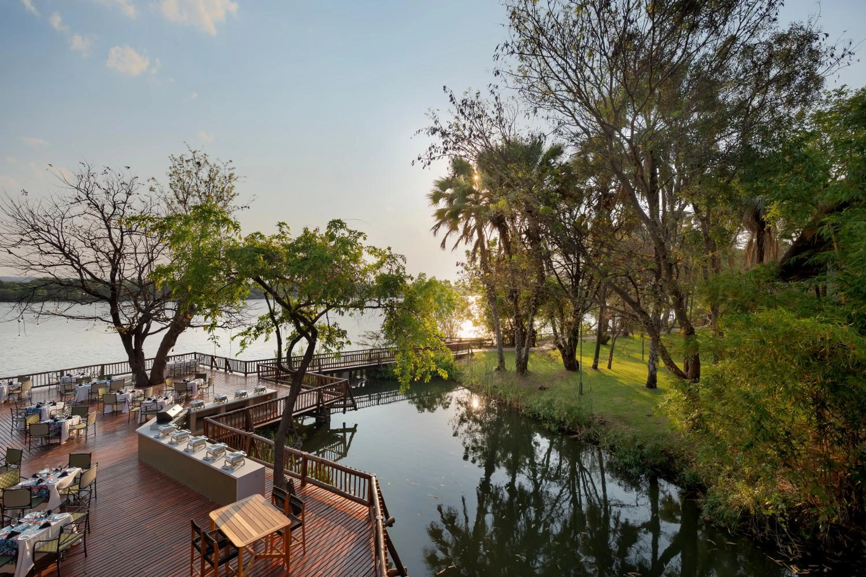 Restaurant/places to eat in The David Livingstone Safari Lodge & Spa