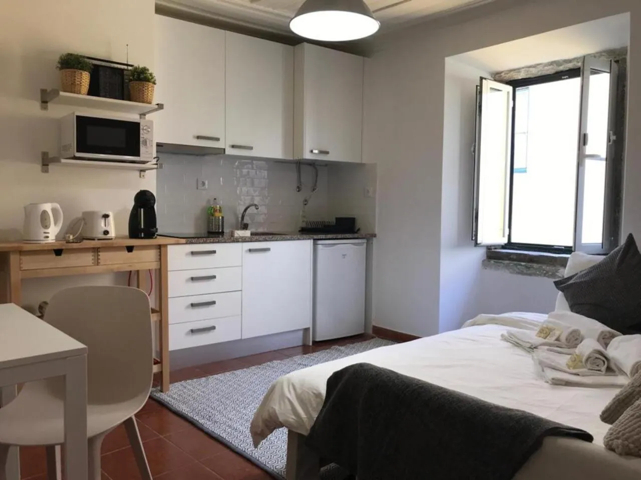 kitchen, Bed in Apartments Center Santos