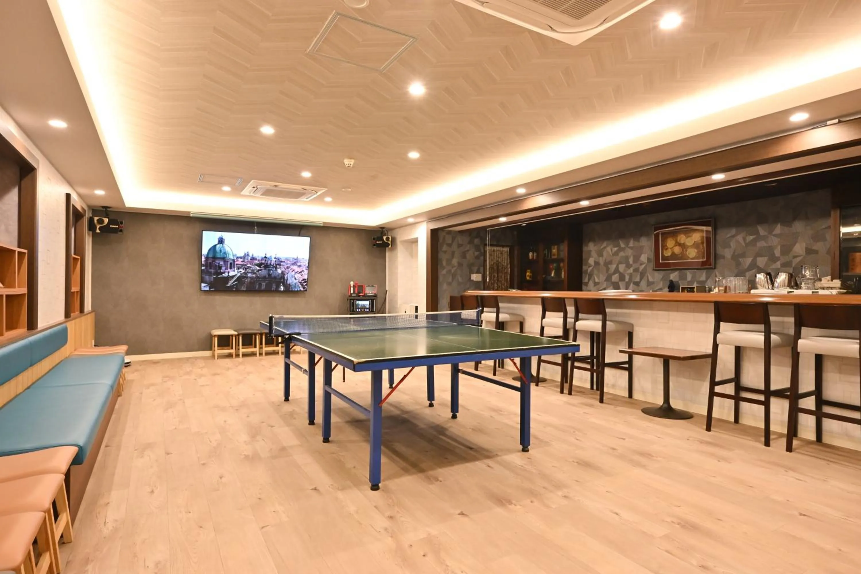 Table tennis in Mimatsukan