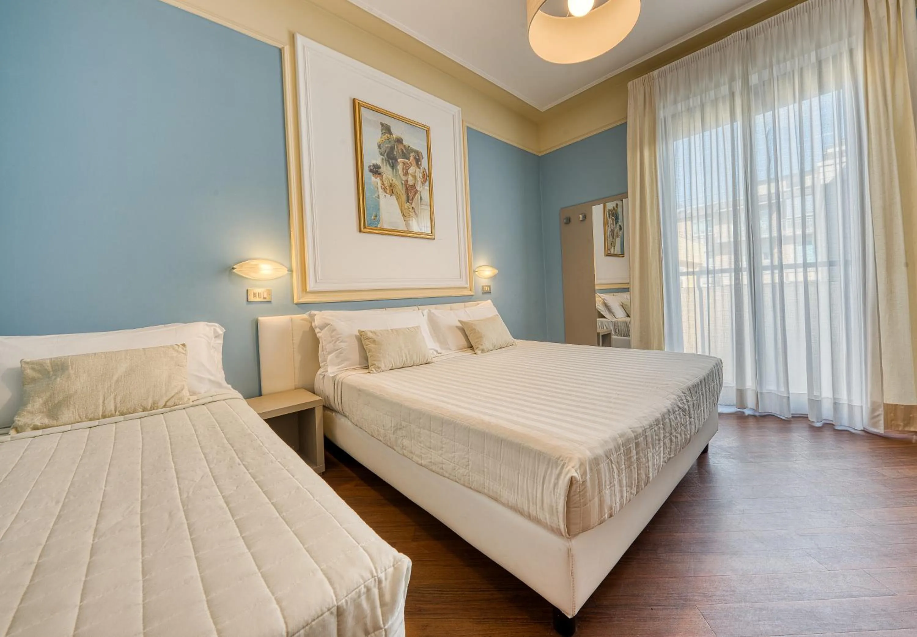 Bedroom, Bed in Hotel Augustus