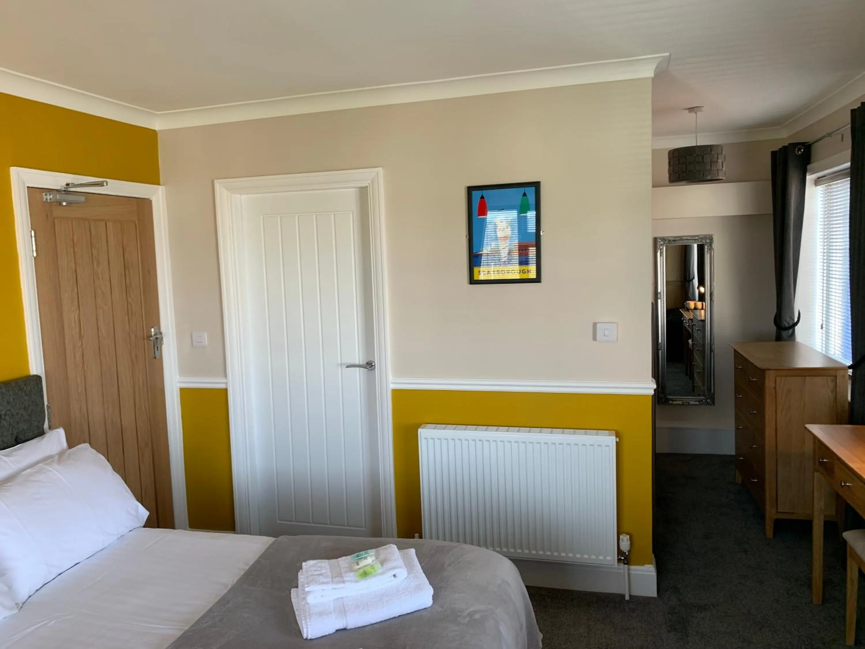 Bedroom, Bed in The Headlands Hotel