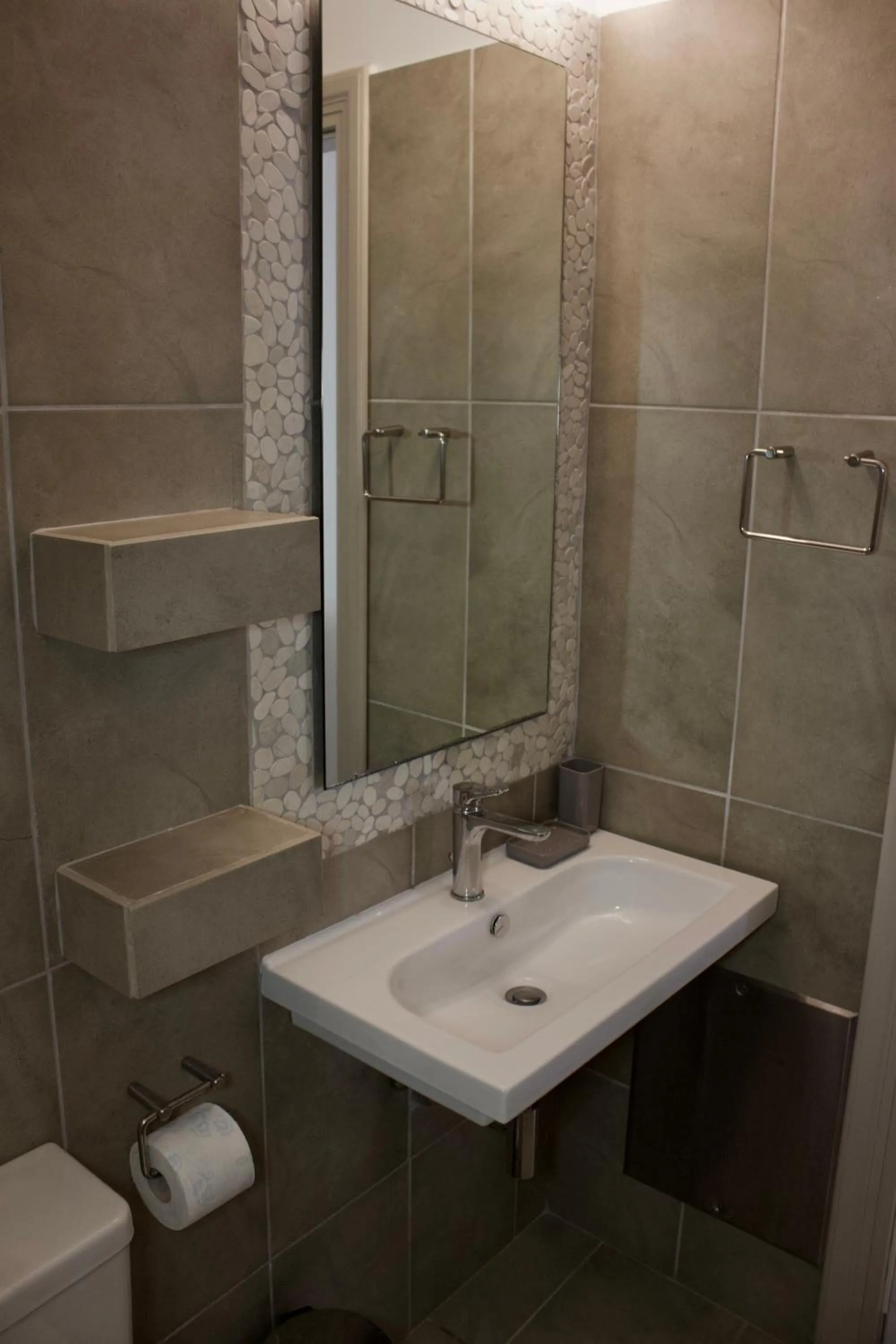 Bathroom in Notos Luxury Studios