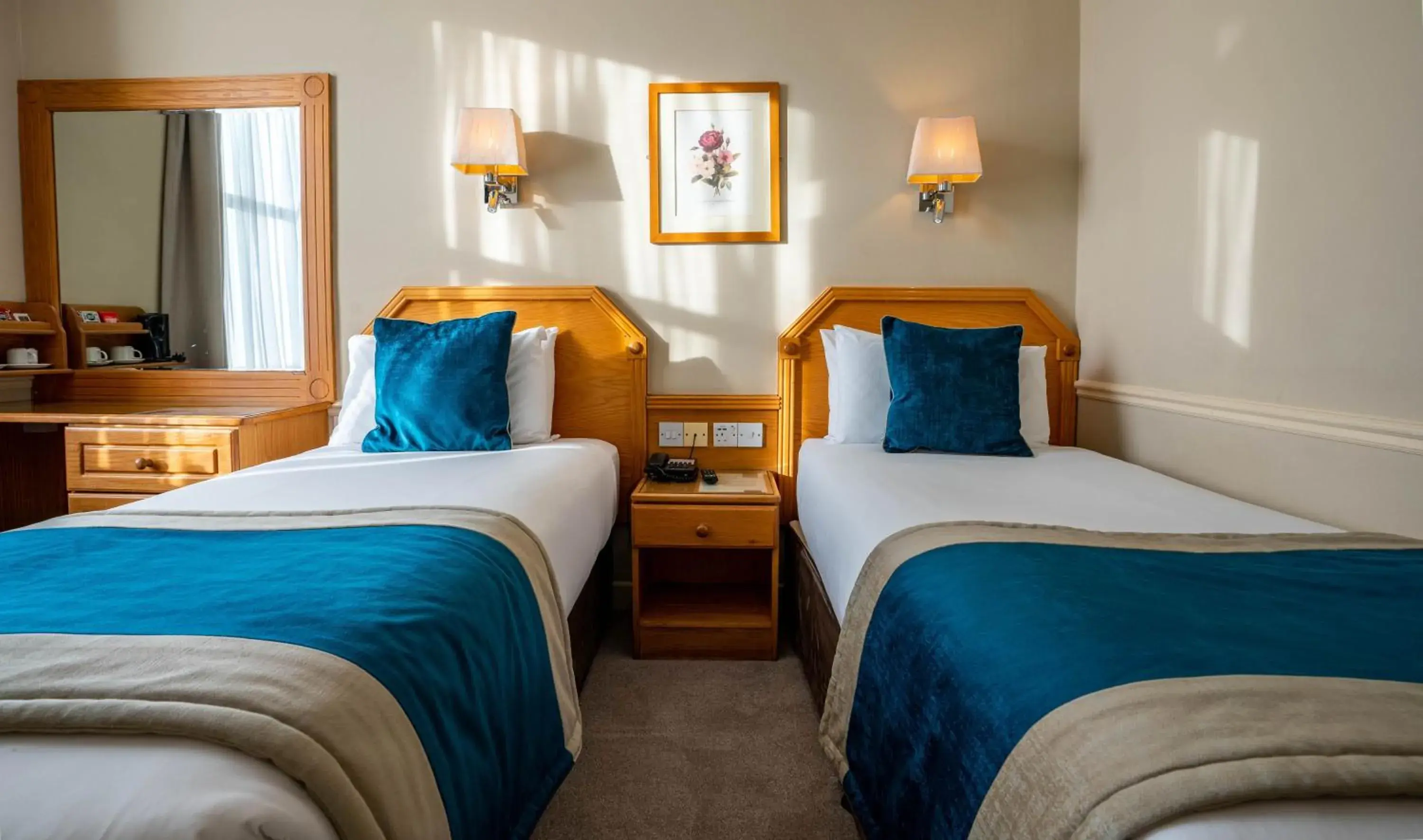 Twin Room (Maximum Occupancy: 2 People) in Harcourt Hotel Twin Room (Maximum Occupancy: 2 People) in Harcourt Hotel