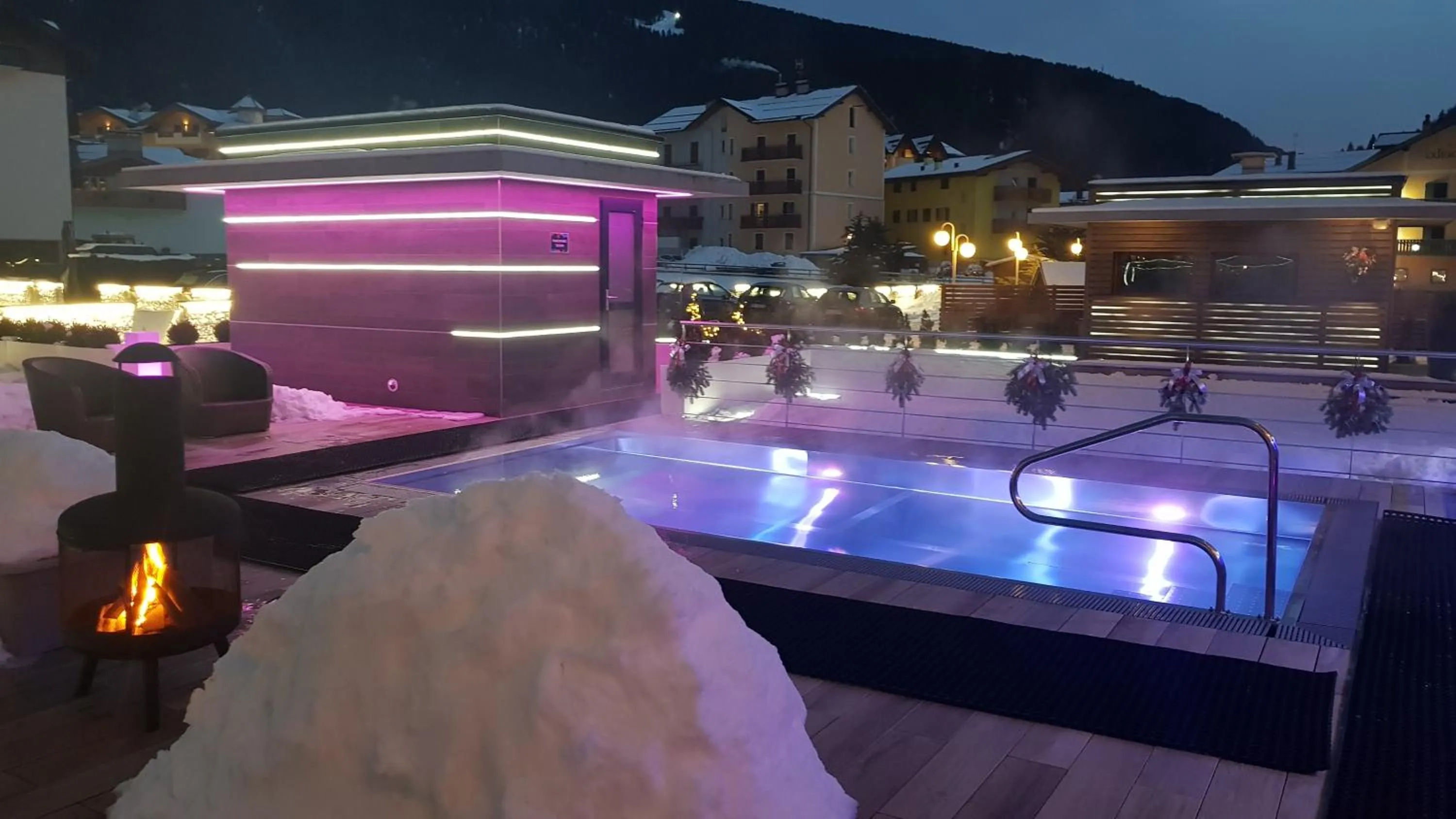 Swimming pool in Dolce Avita Hotel Spa & Resort