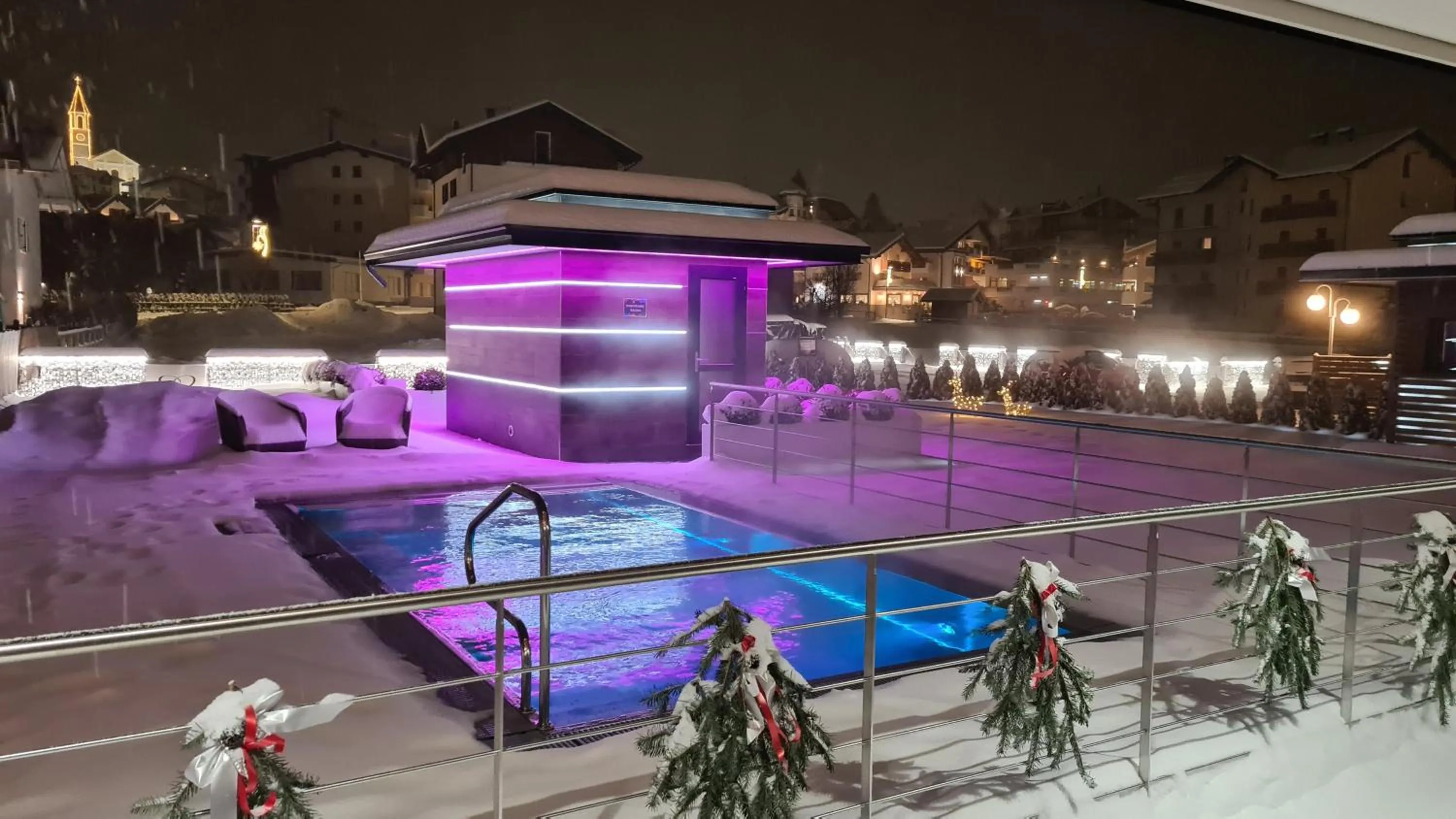 Swimming pool in Dolce Avita Hotel Spa & Resort