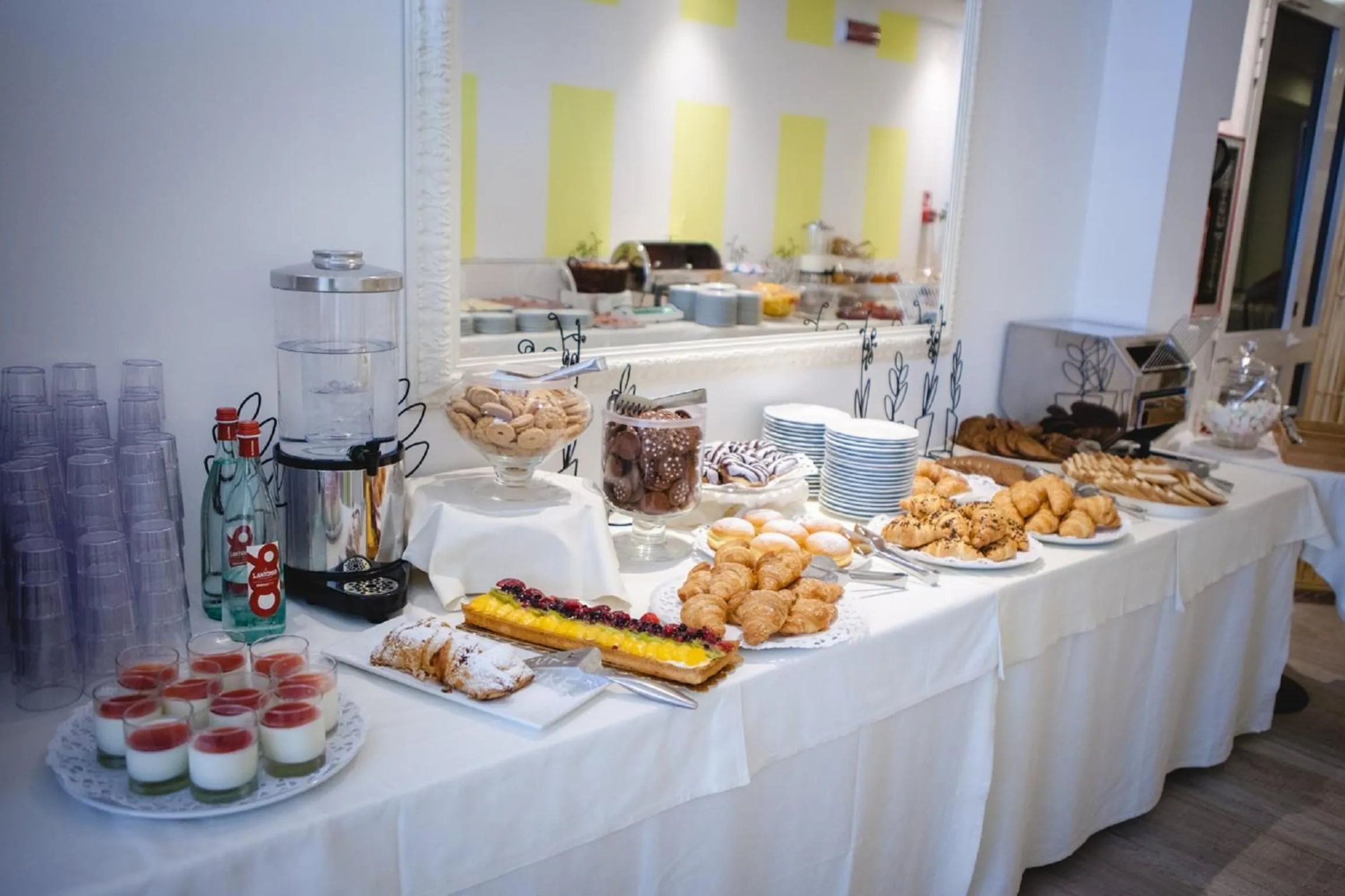 Restaurant/places to eat in Hotel Speranza