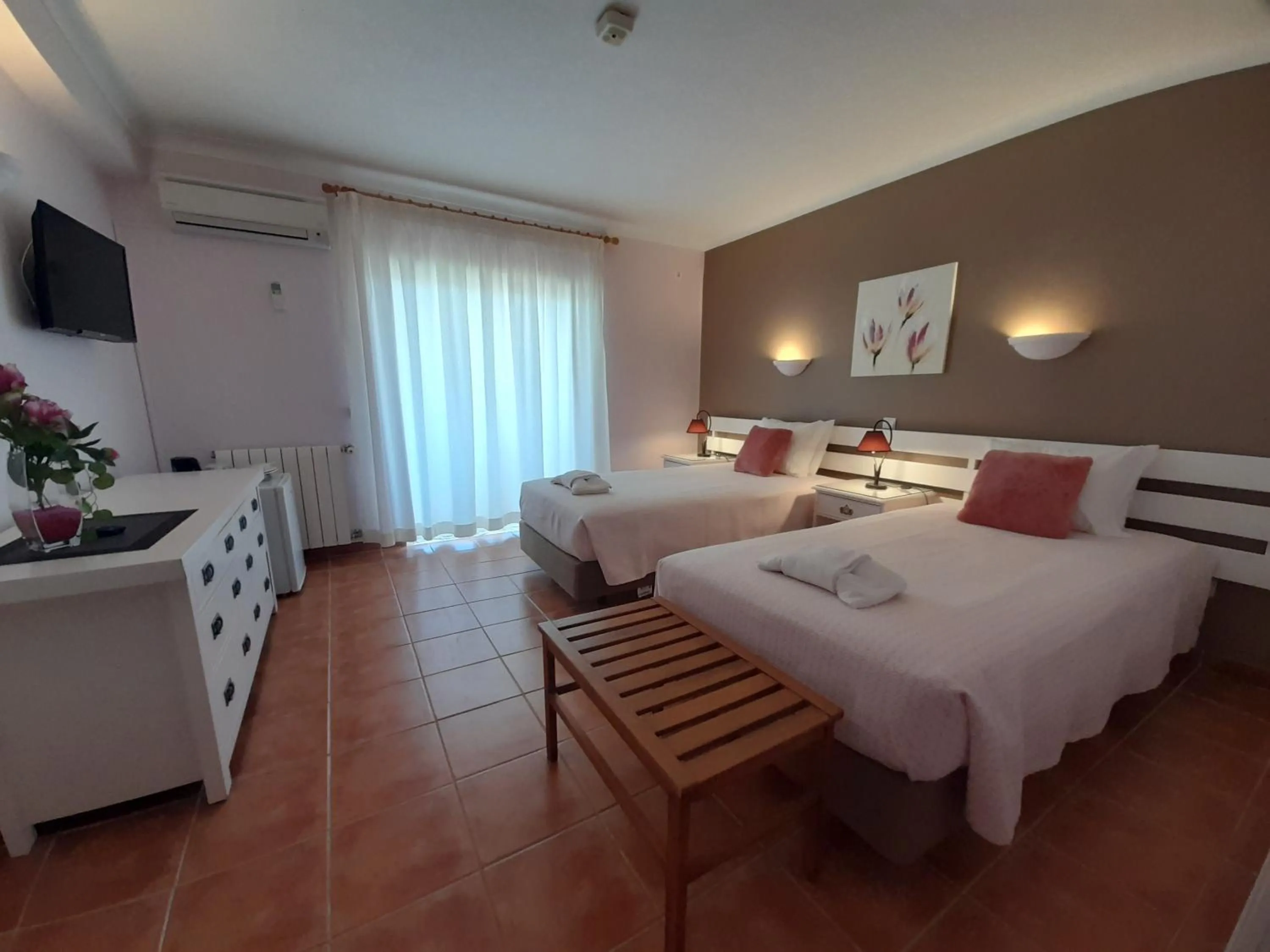 Bed in Aurora Sol