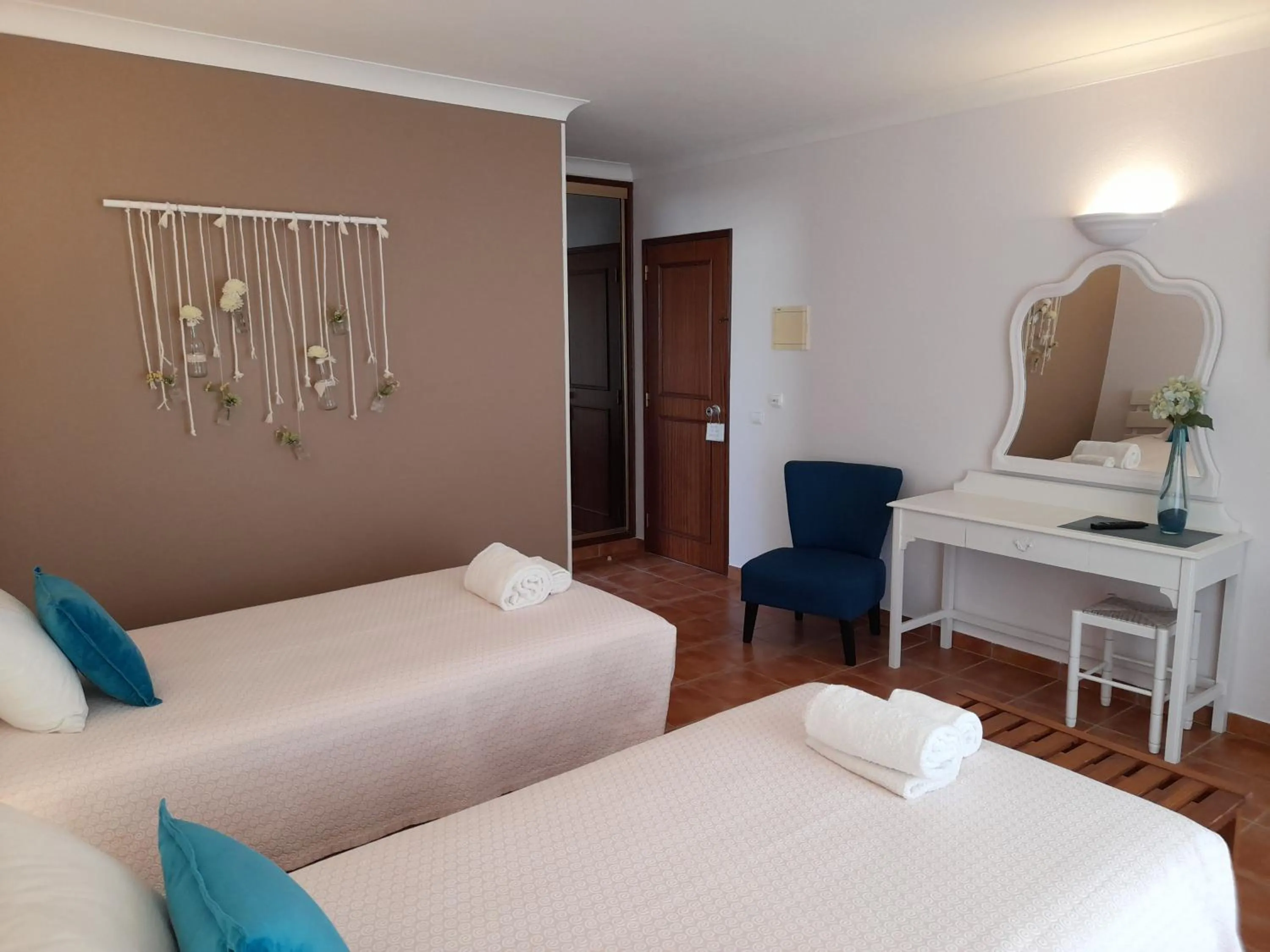 Bed in Aurora Sol