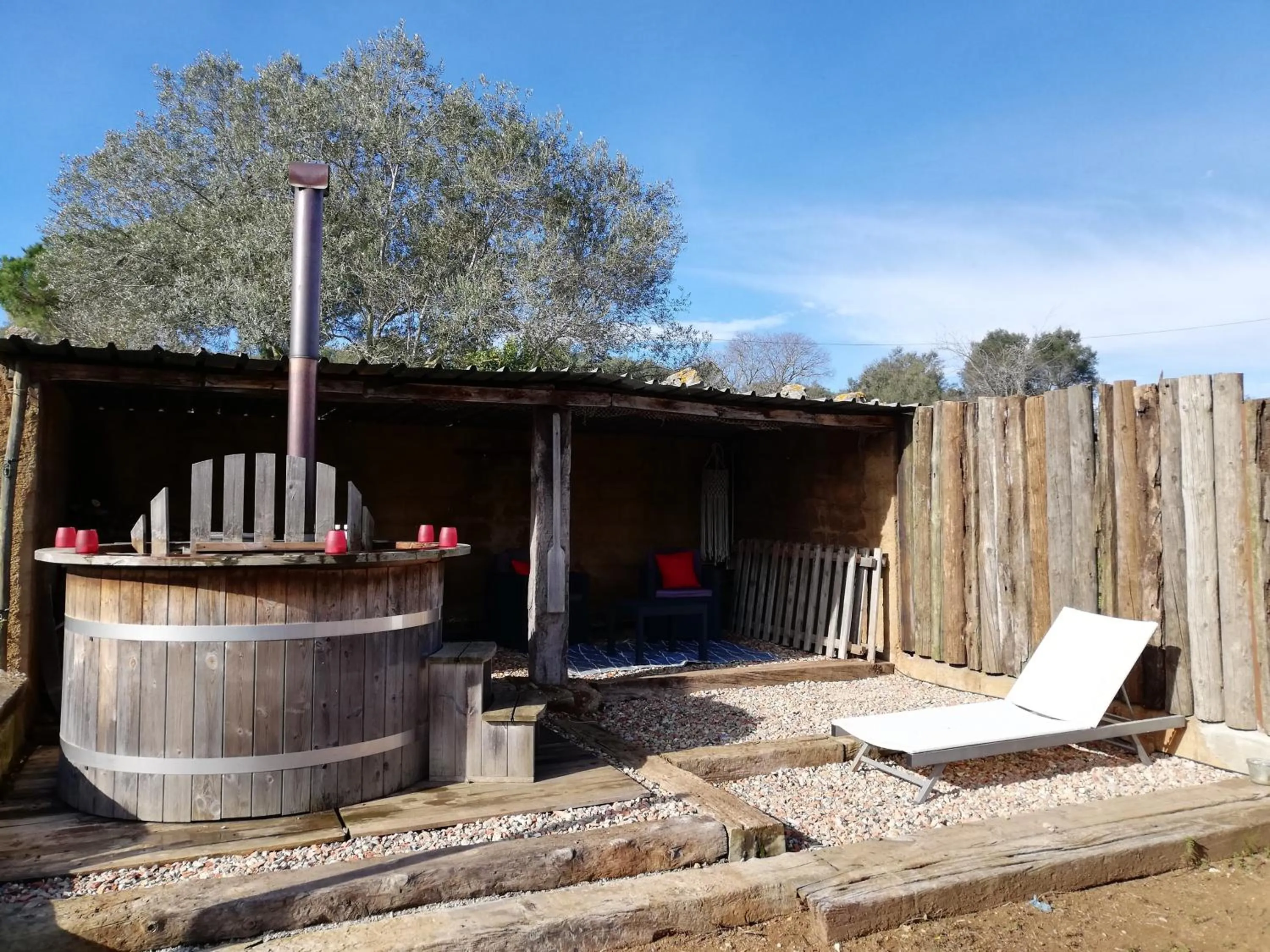 Garden in Mas Del Llop Blanc - Dog friendly Hostal Rural - B&B