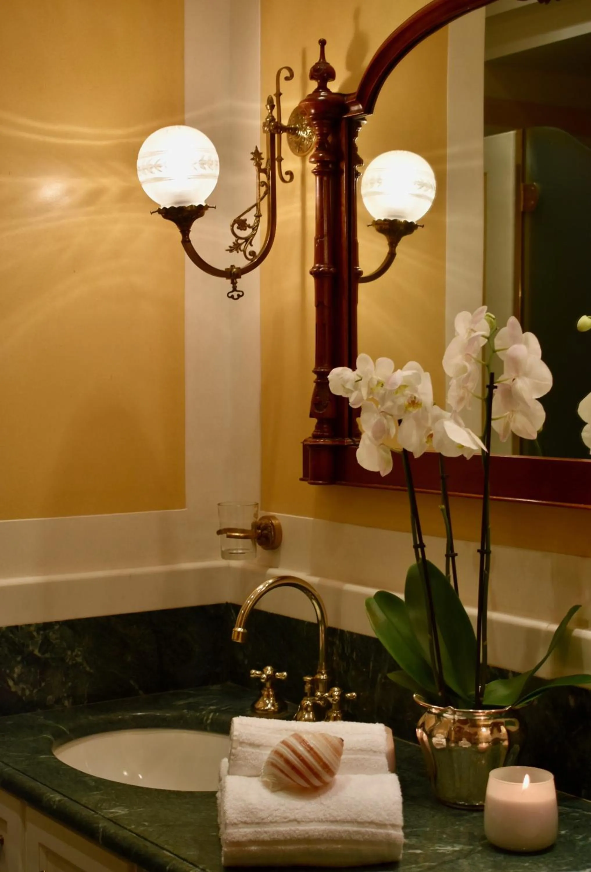 Bathroom in Palazzina Mori - Luxury B&B