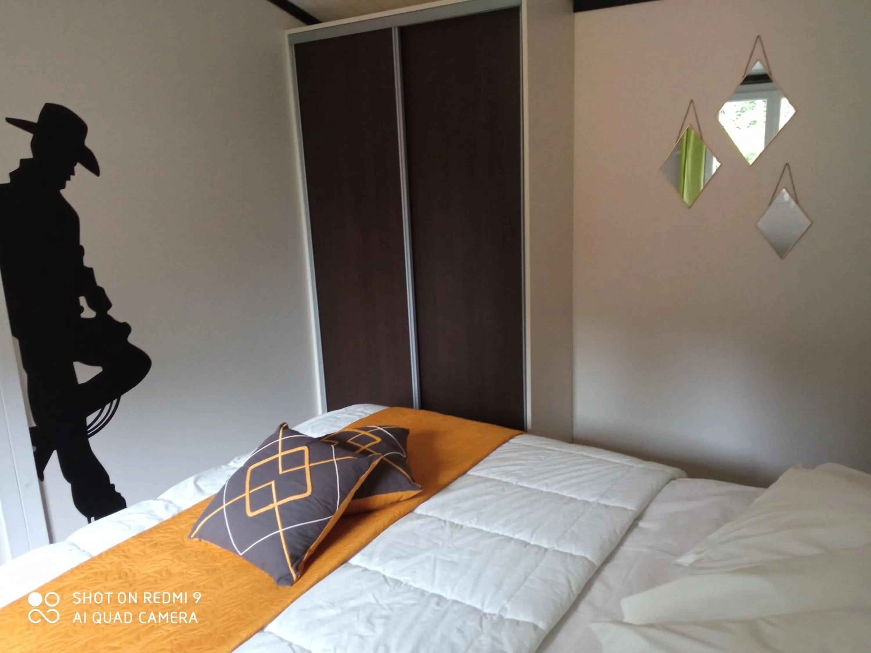 Bedroom, Bed in Les Chalets d'Argentouleau