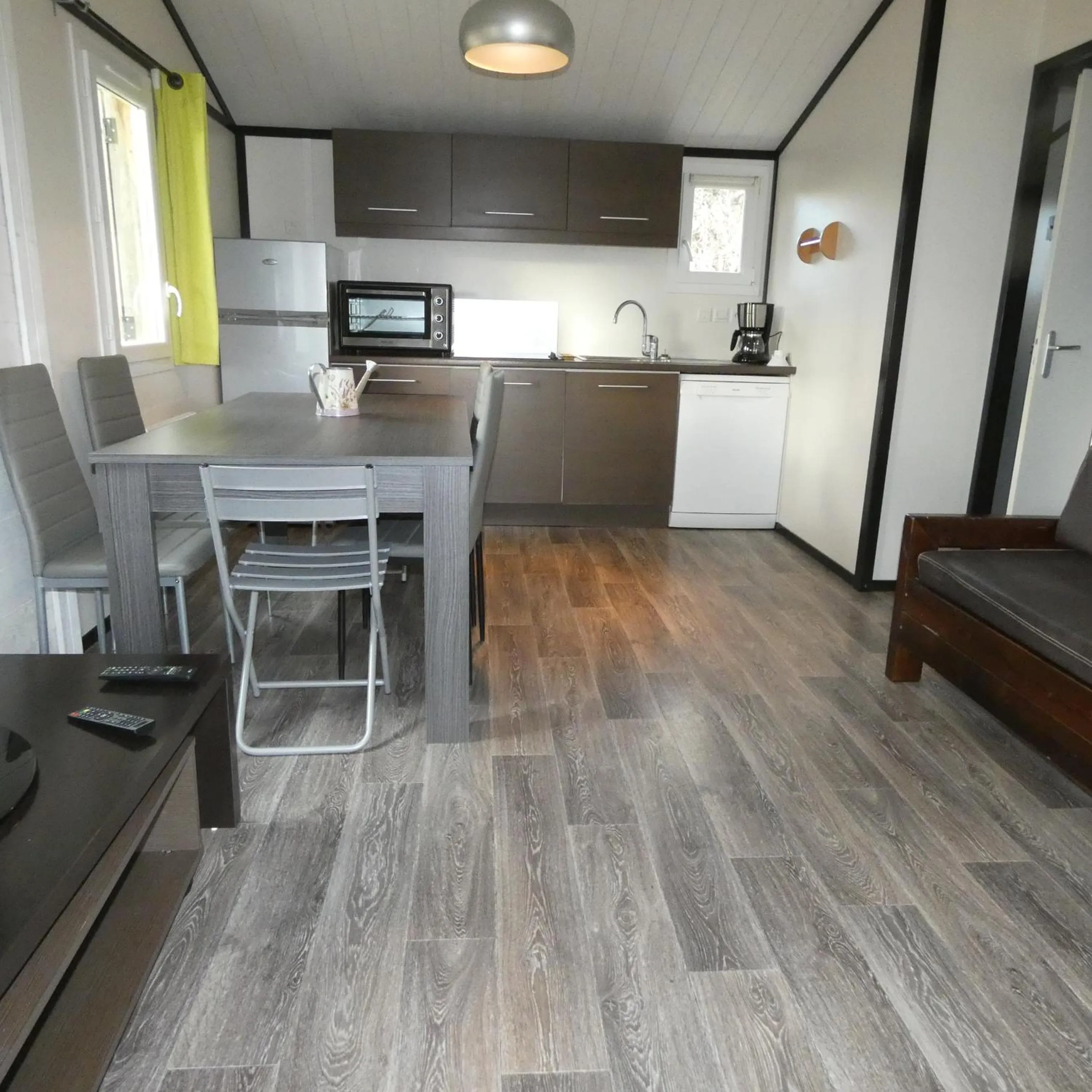 Kitchen or kitchenette in Les Chalets d'Argentouleau