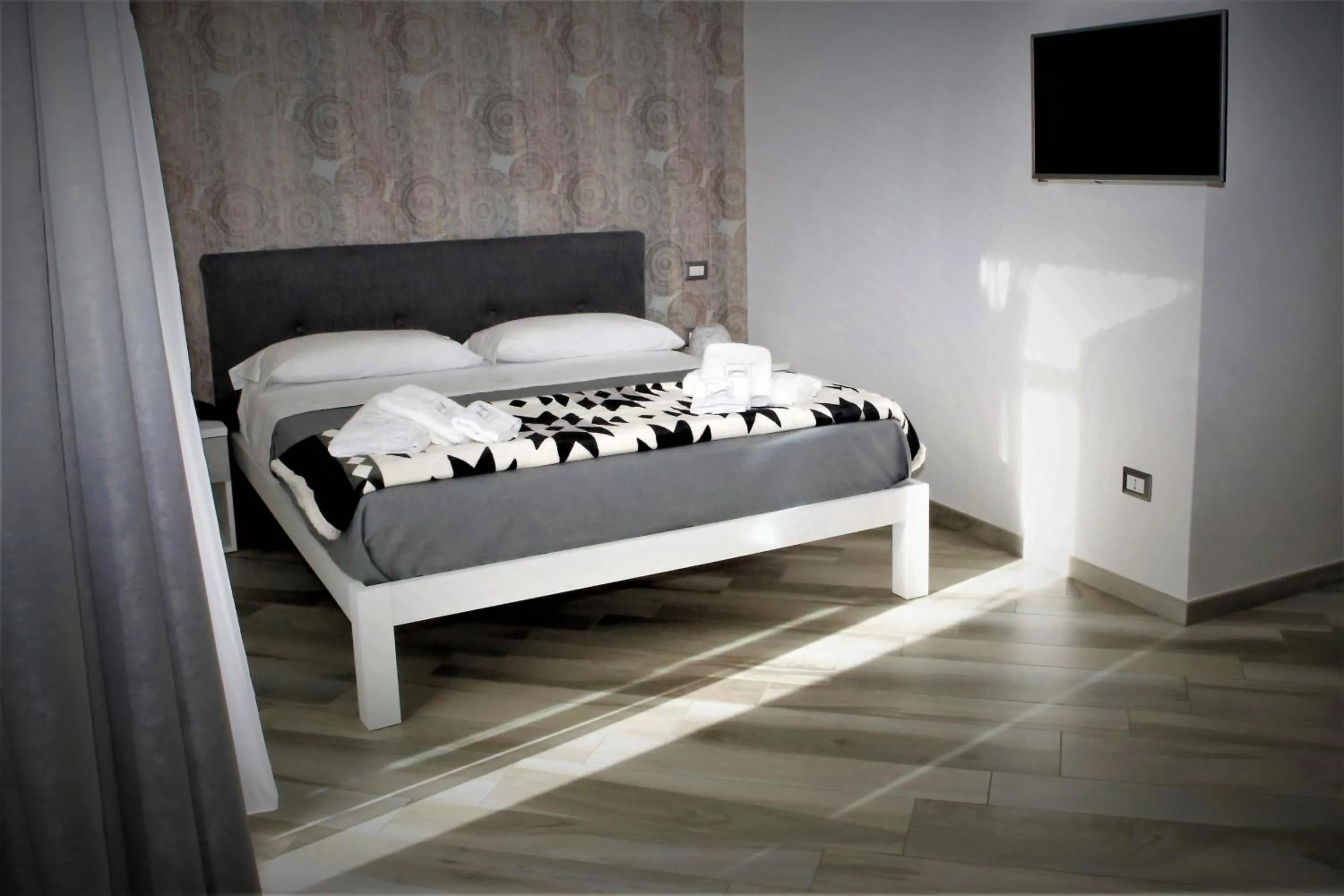 Hermes rooms for tourists
