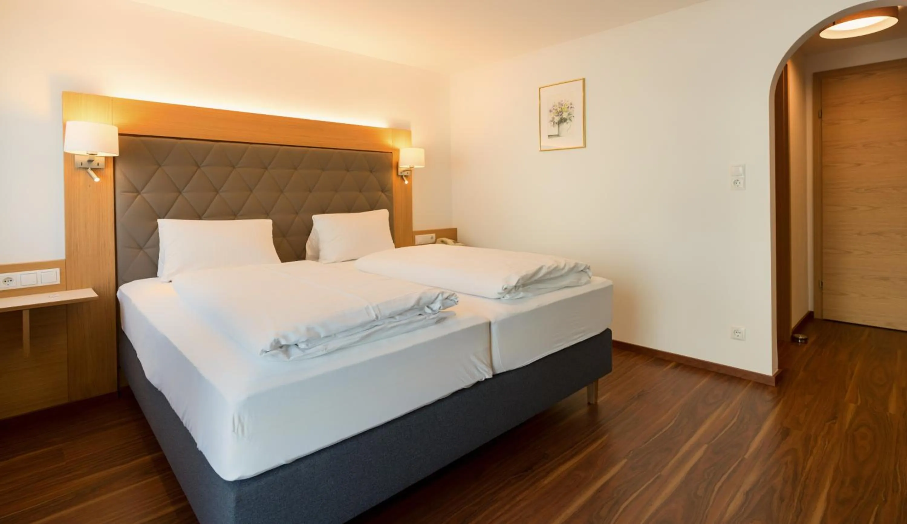 Bed in Hotel Cafe Lorenz