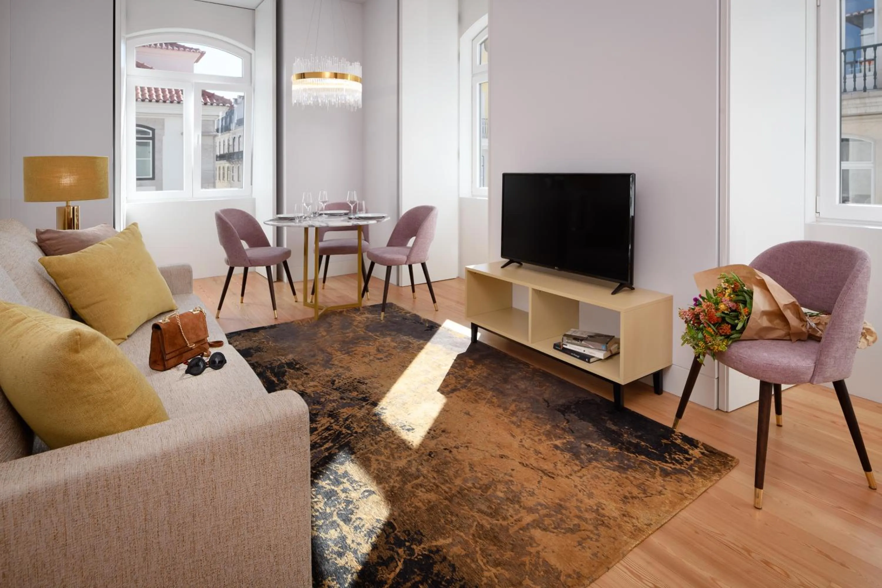 Living room in Ouro Grand by Level Residences