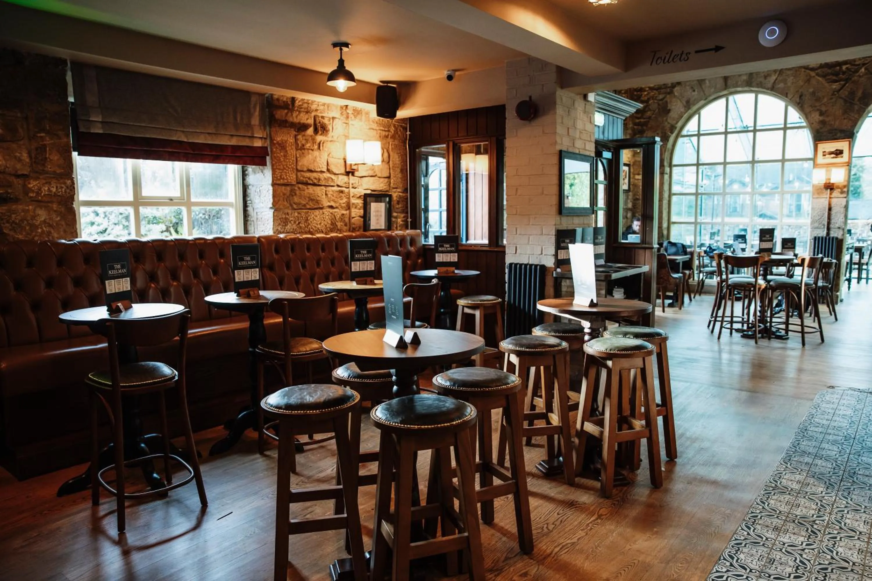 Lounge or bar in The Keelman