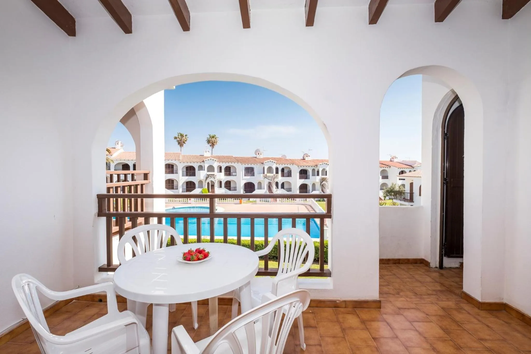 Property building in Girasols Gardens Sup