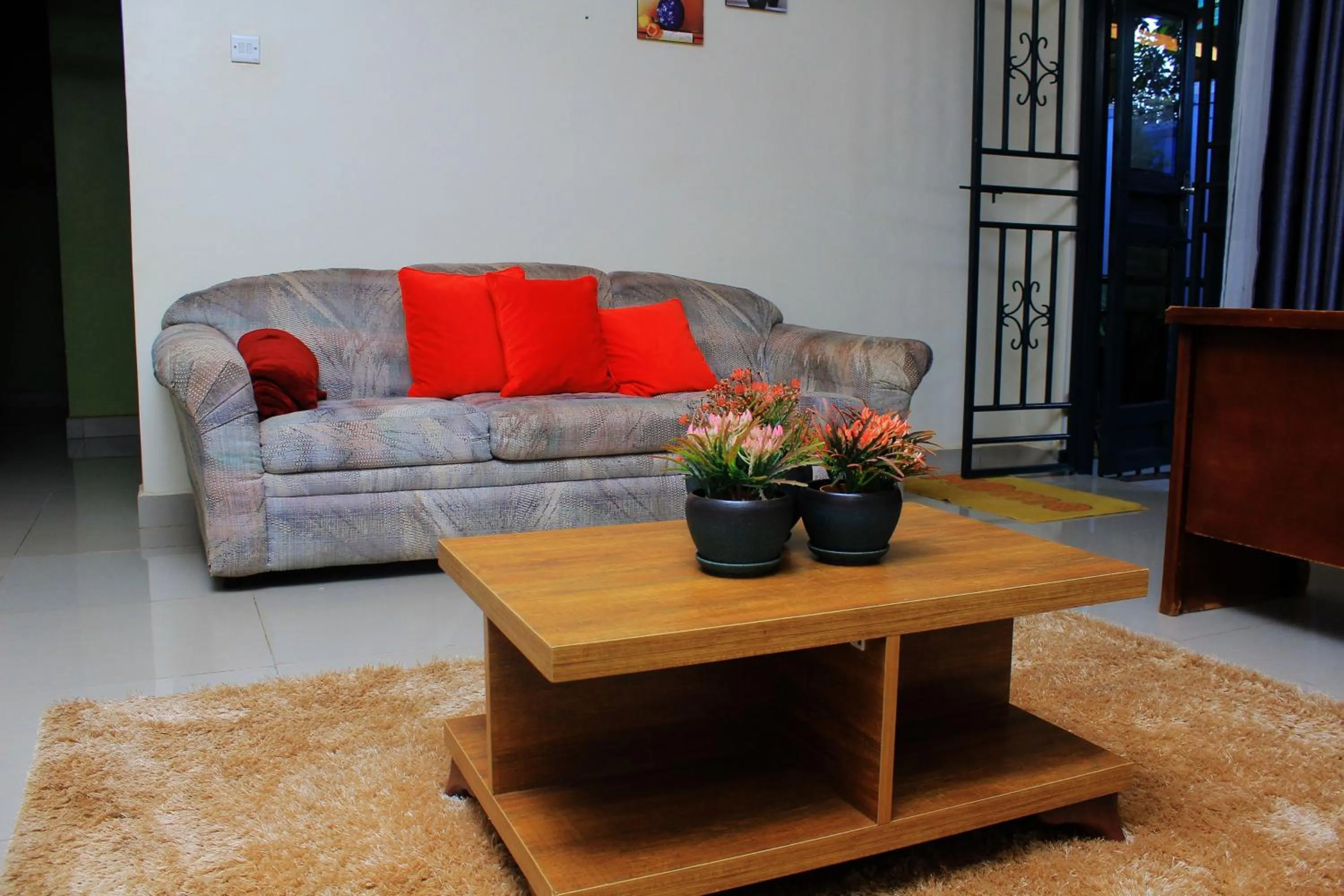 Living room in MAMIKKI Hotel Apartments