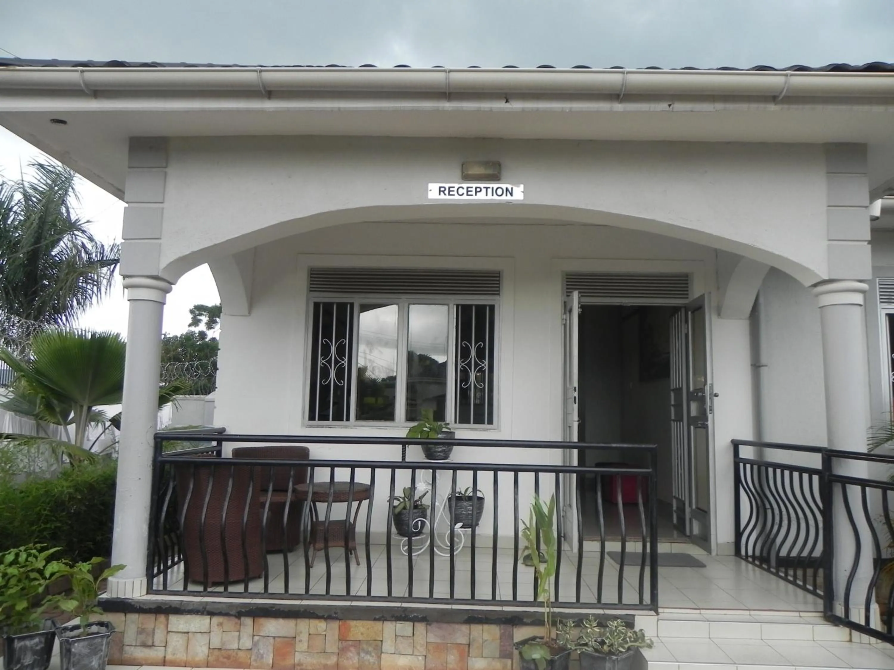 Lobby or reception in MAMIKKI Hotel Apartments