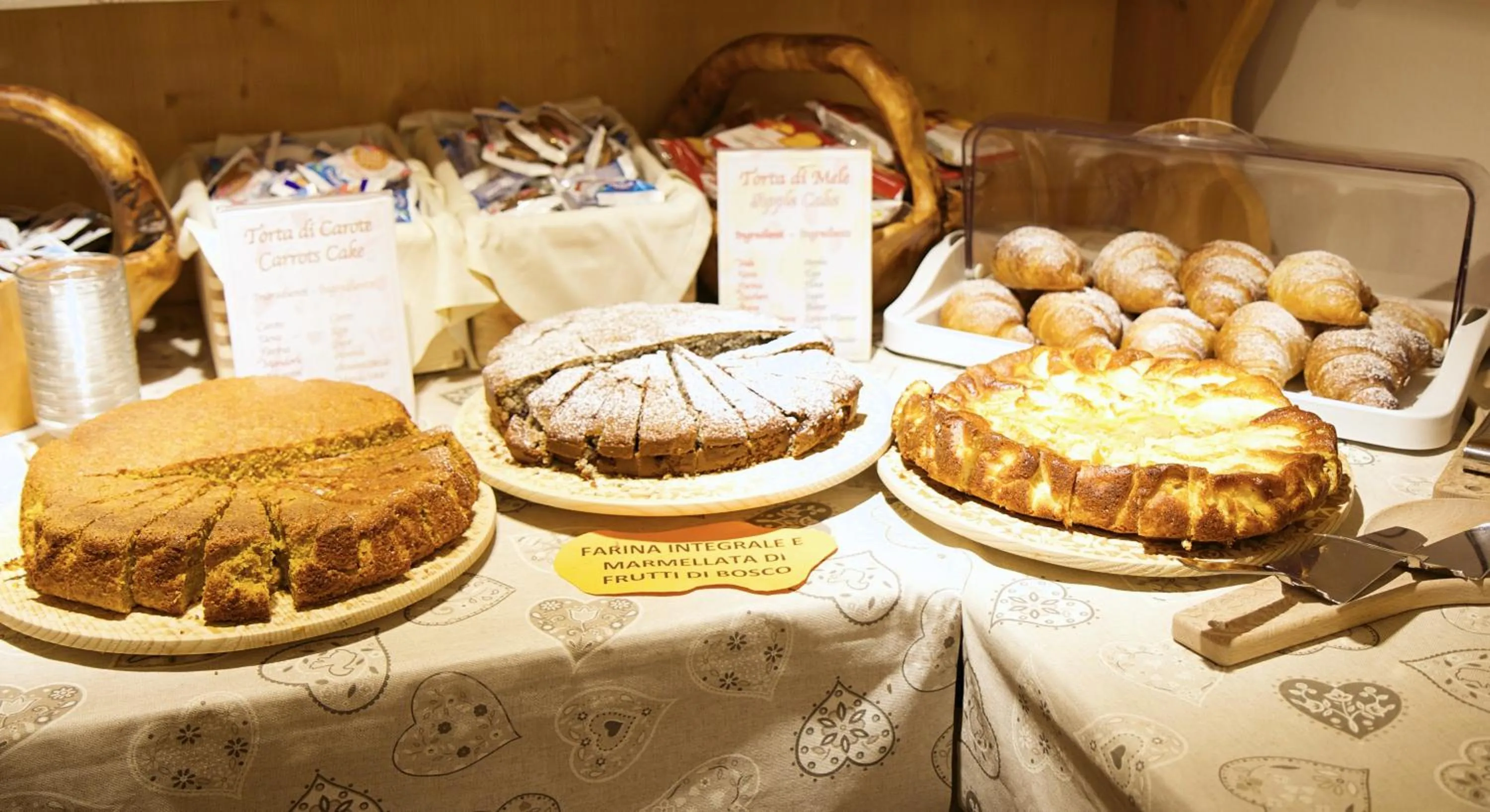 Breakfast in Hotel La Palù