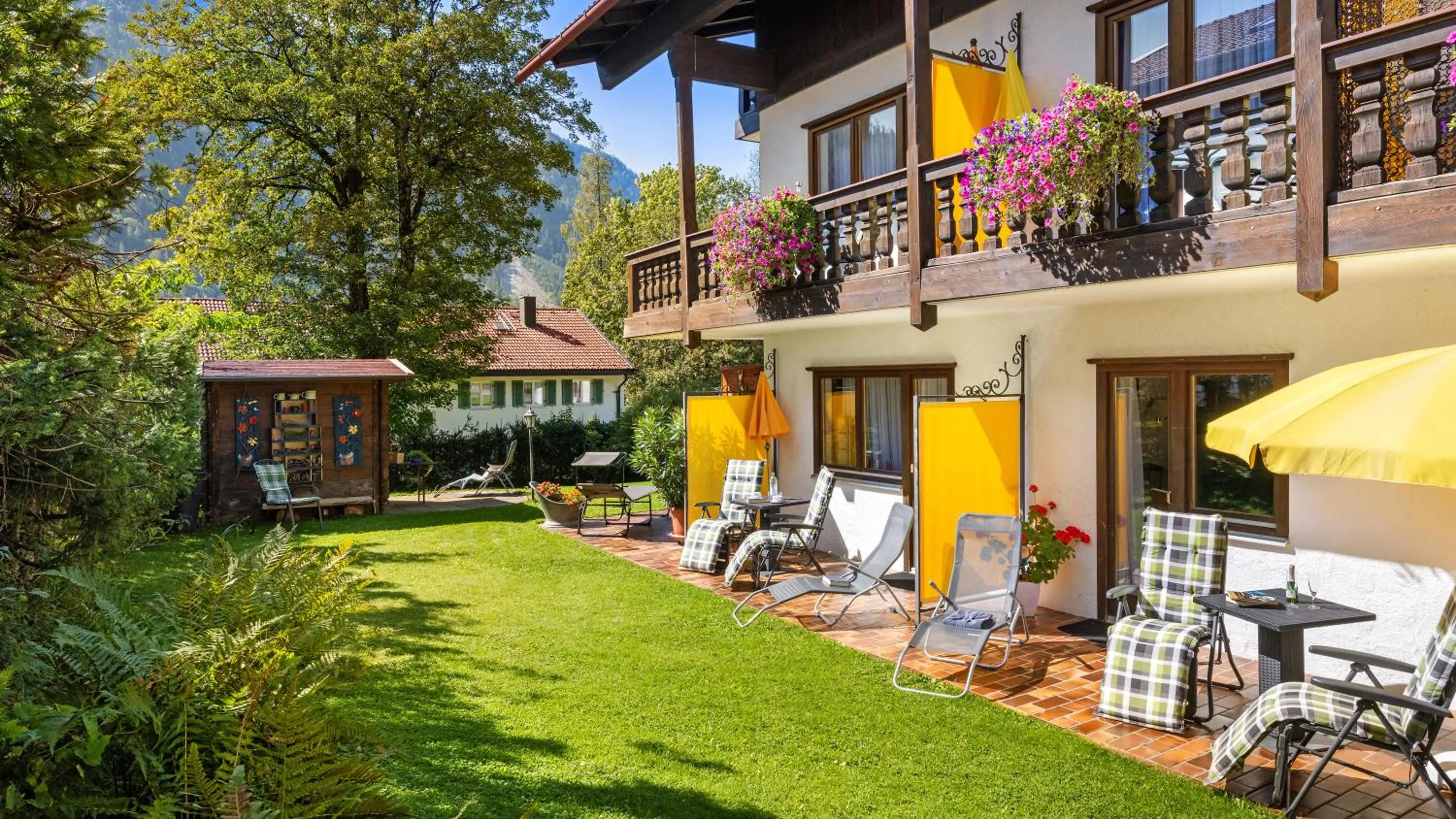Garden in Hotel Effland -Sauna -Pool