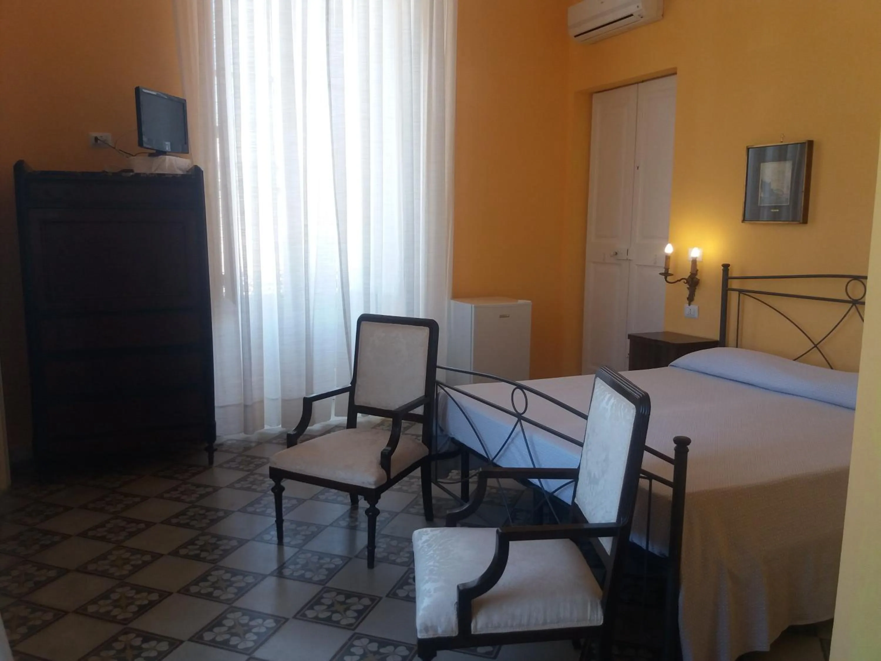 Bed in Antico Palazzo Spinola