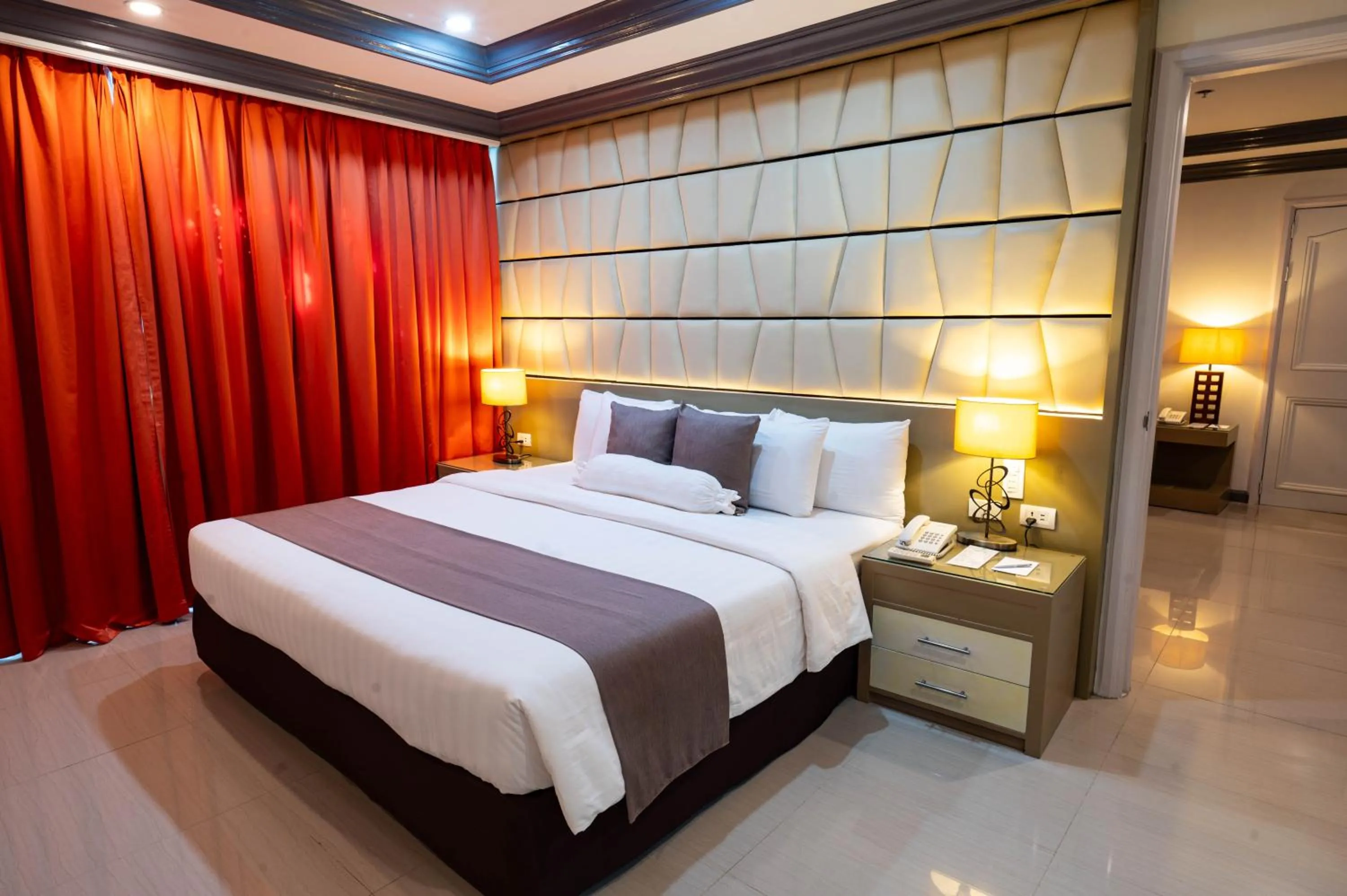 Bedroom, Bed in The Apo View Hotel