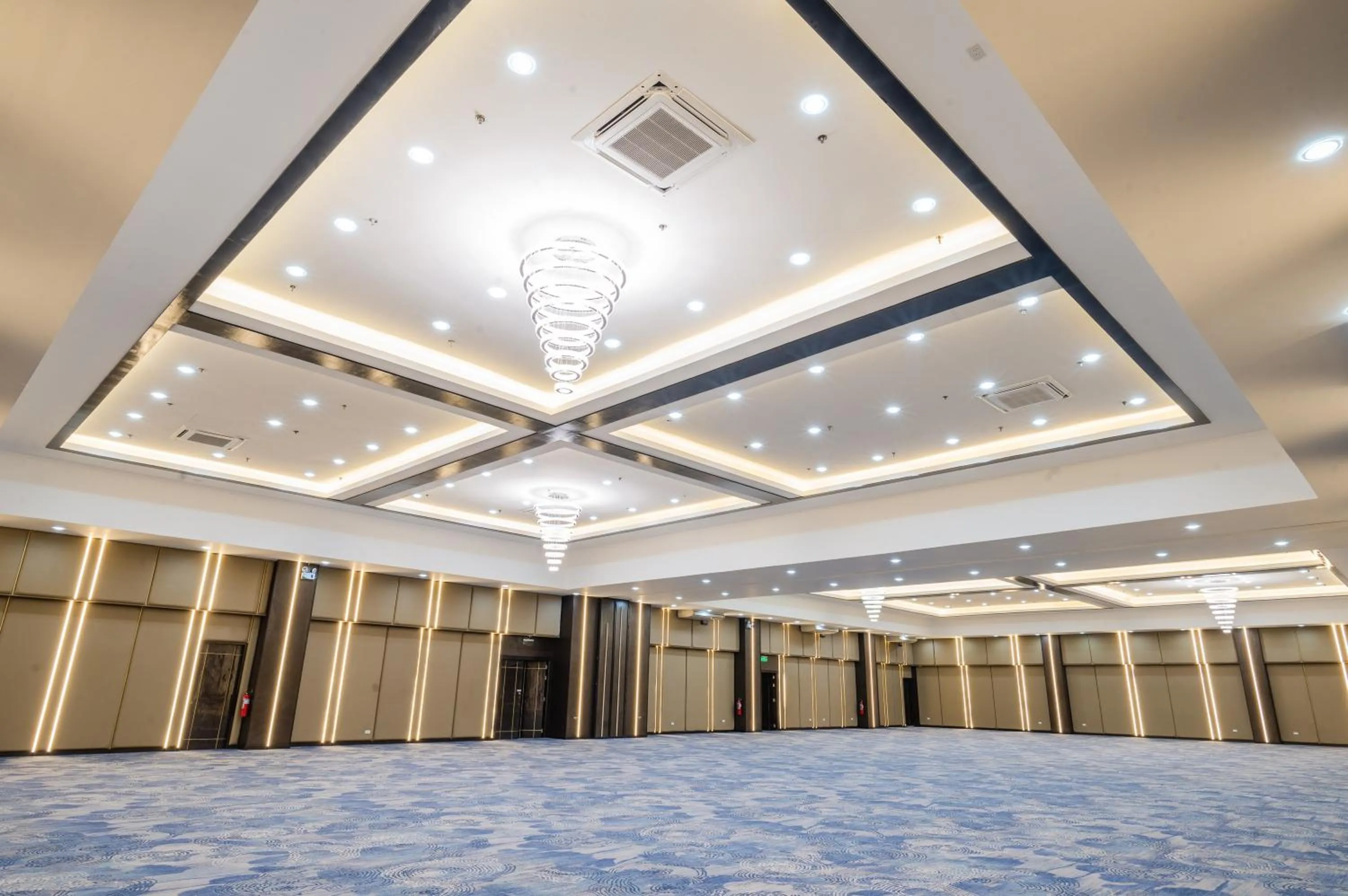 Banquet/Function facilities in The Apo View Hotel