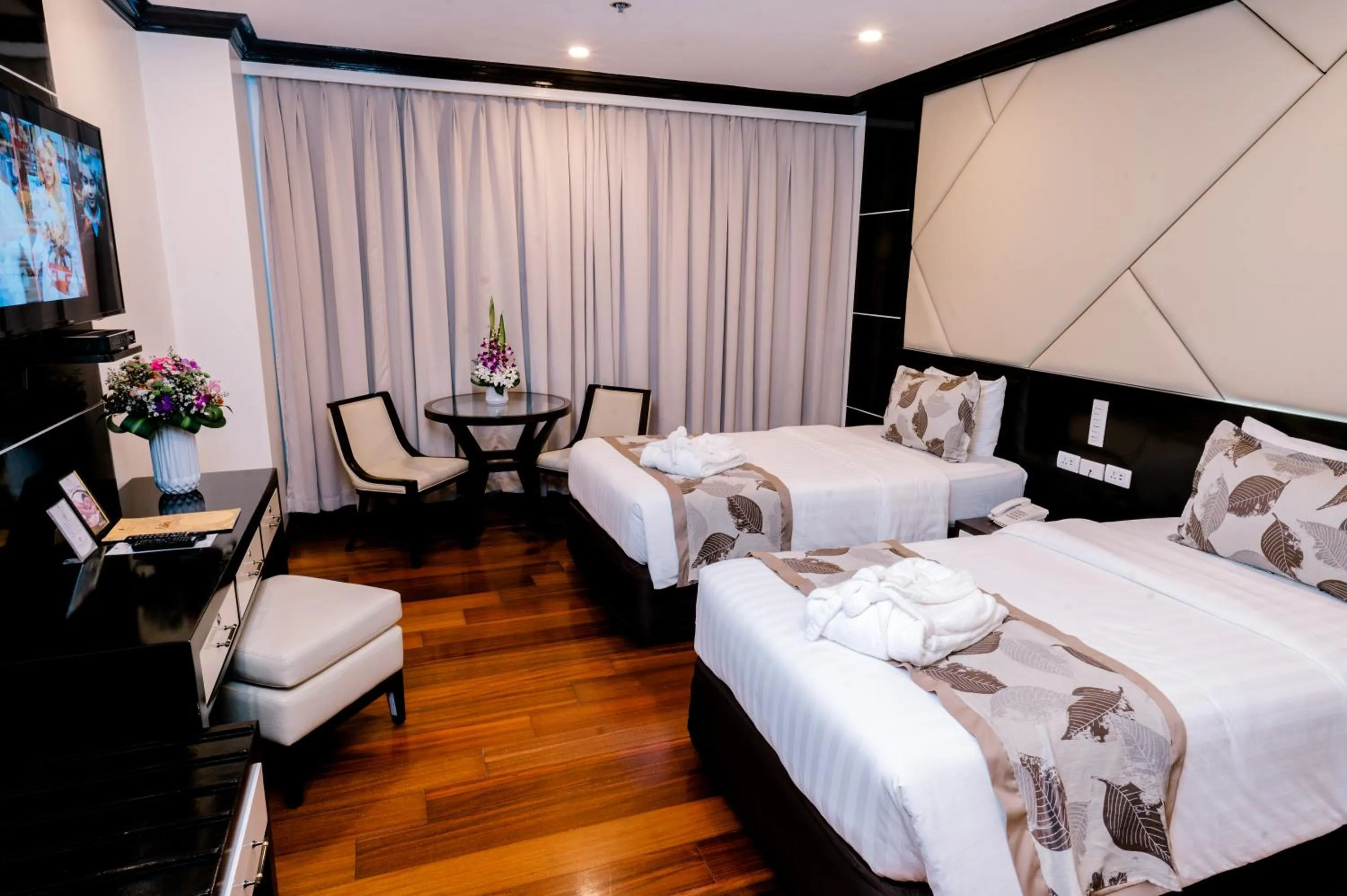 Deluxe Twin Room in The Apo View Hotel