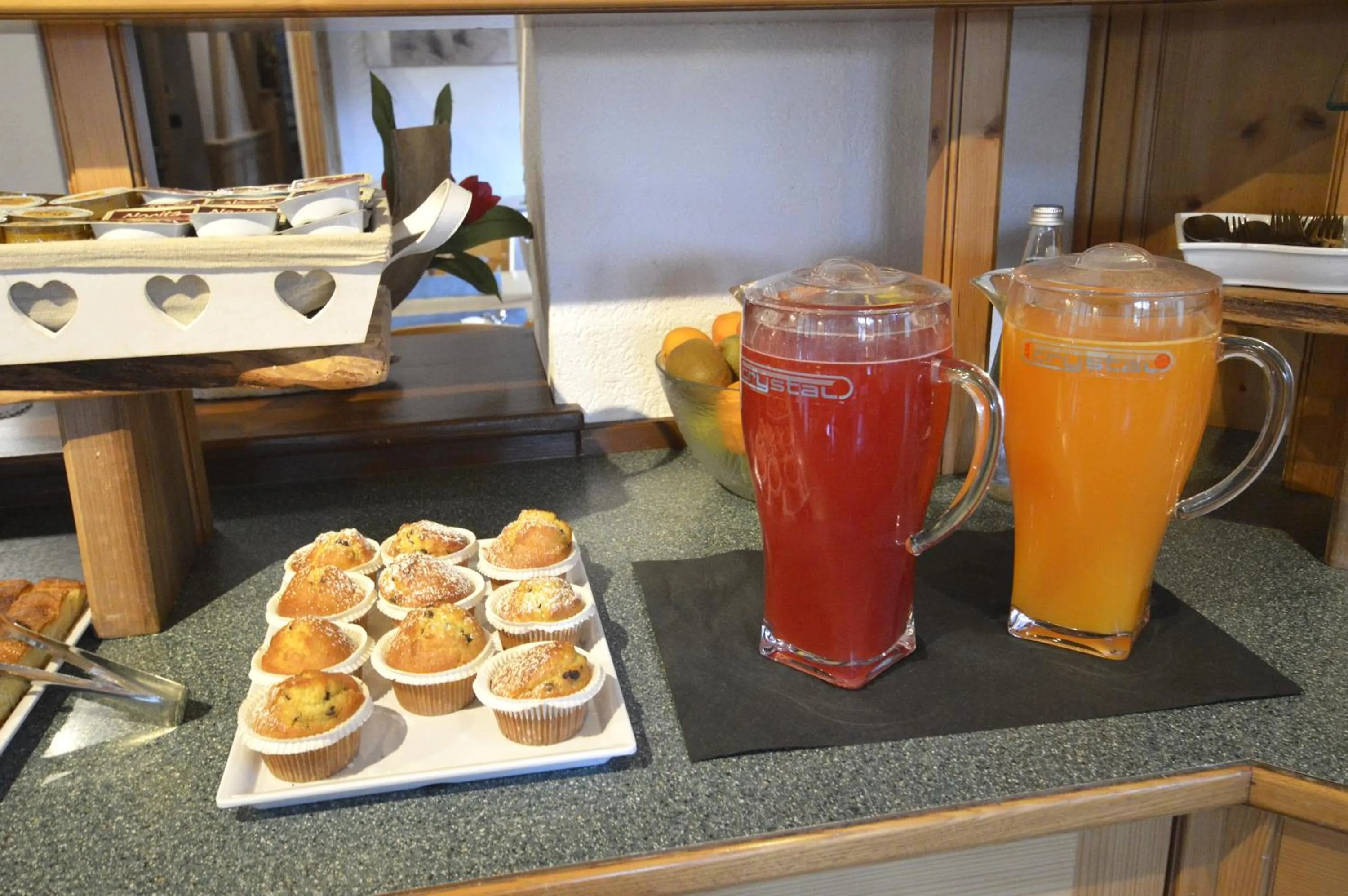 Buffet breakfast in Hotel Villa Fosine