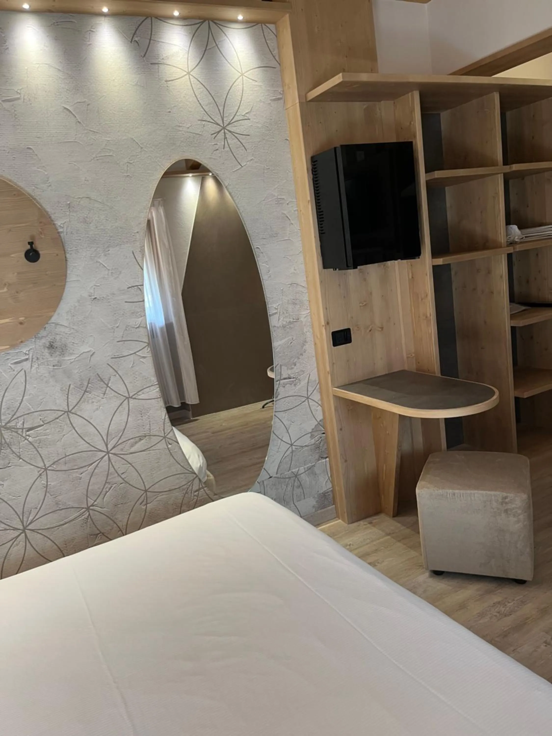 Photo of the whole room, Bed in Hotel Villa Fosine