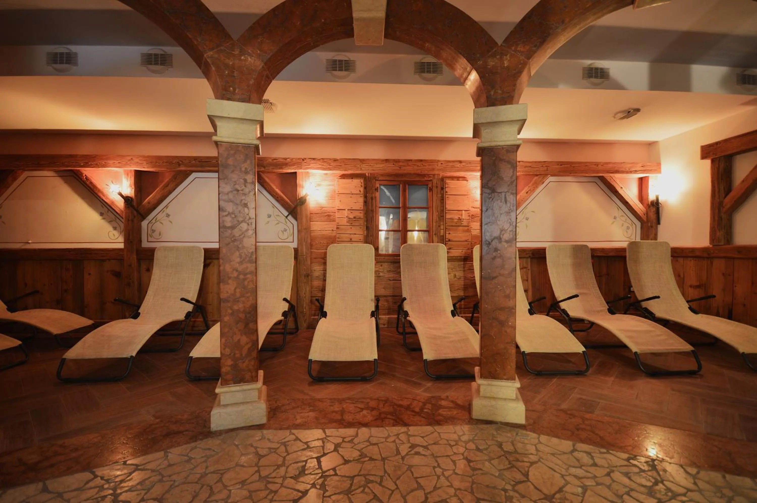 Spa and wellness centre/facilities in Hotel Villa Fosine