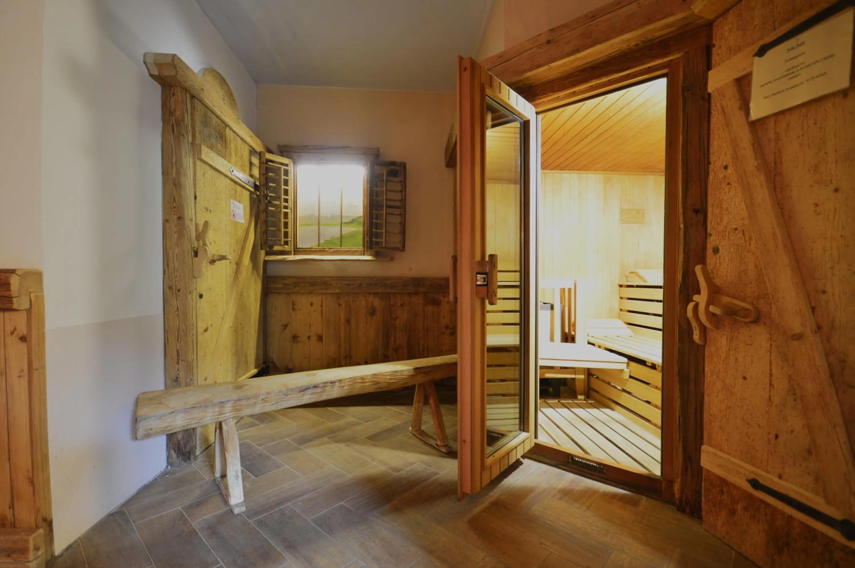 Sauna in Hotel Villa Fosine